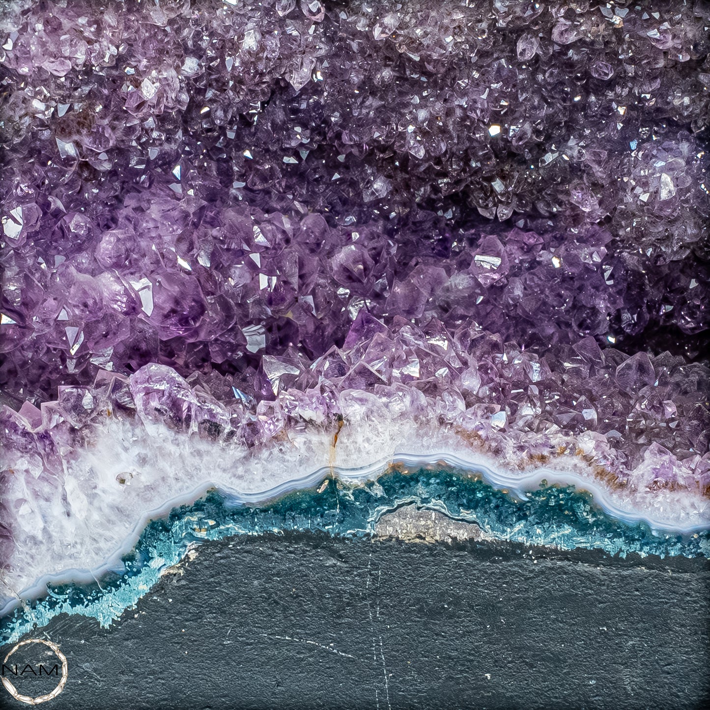 Natürliche Intensive Amethyst-Achat-Kristall Kathedrale/Druse - 19109,31g