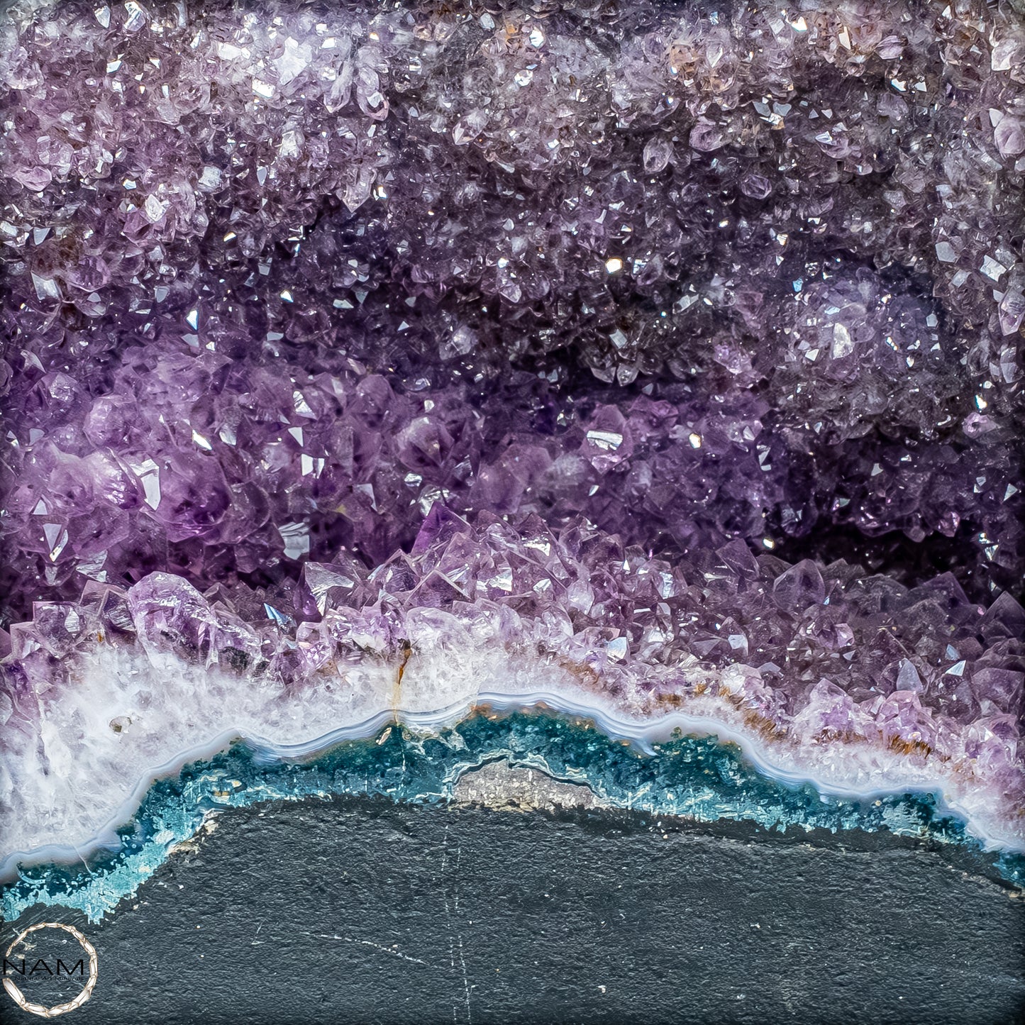 Natürliche Intensive Amethyst-Achat-Kristall Kathedrale/Druse - 19109,31g