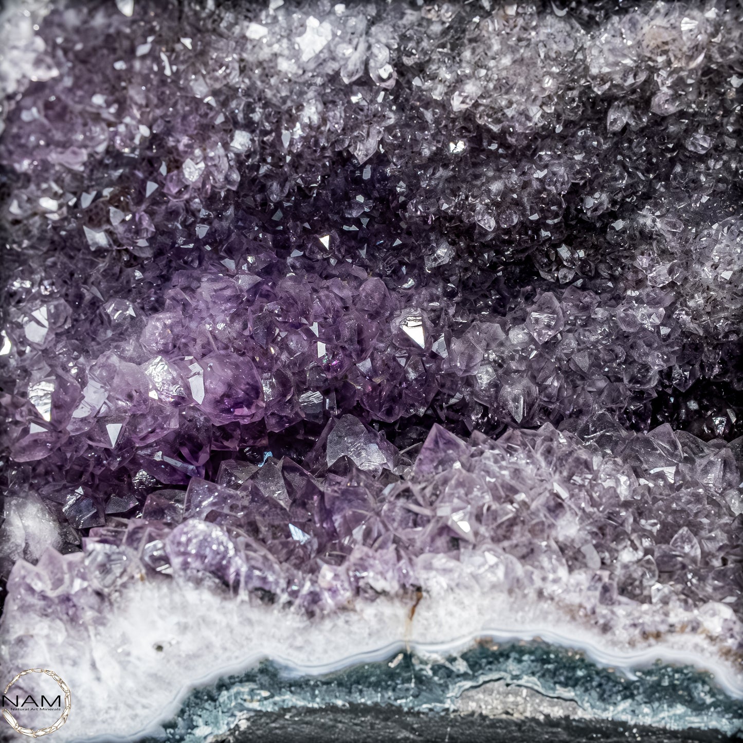Natürliche Intensive Amethyst-Achat-Kristall Kathedrale/Druse - 19109,31g