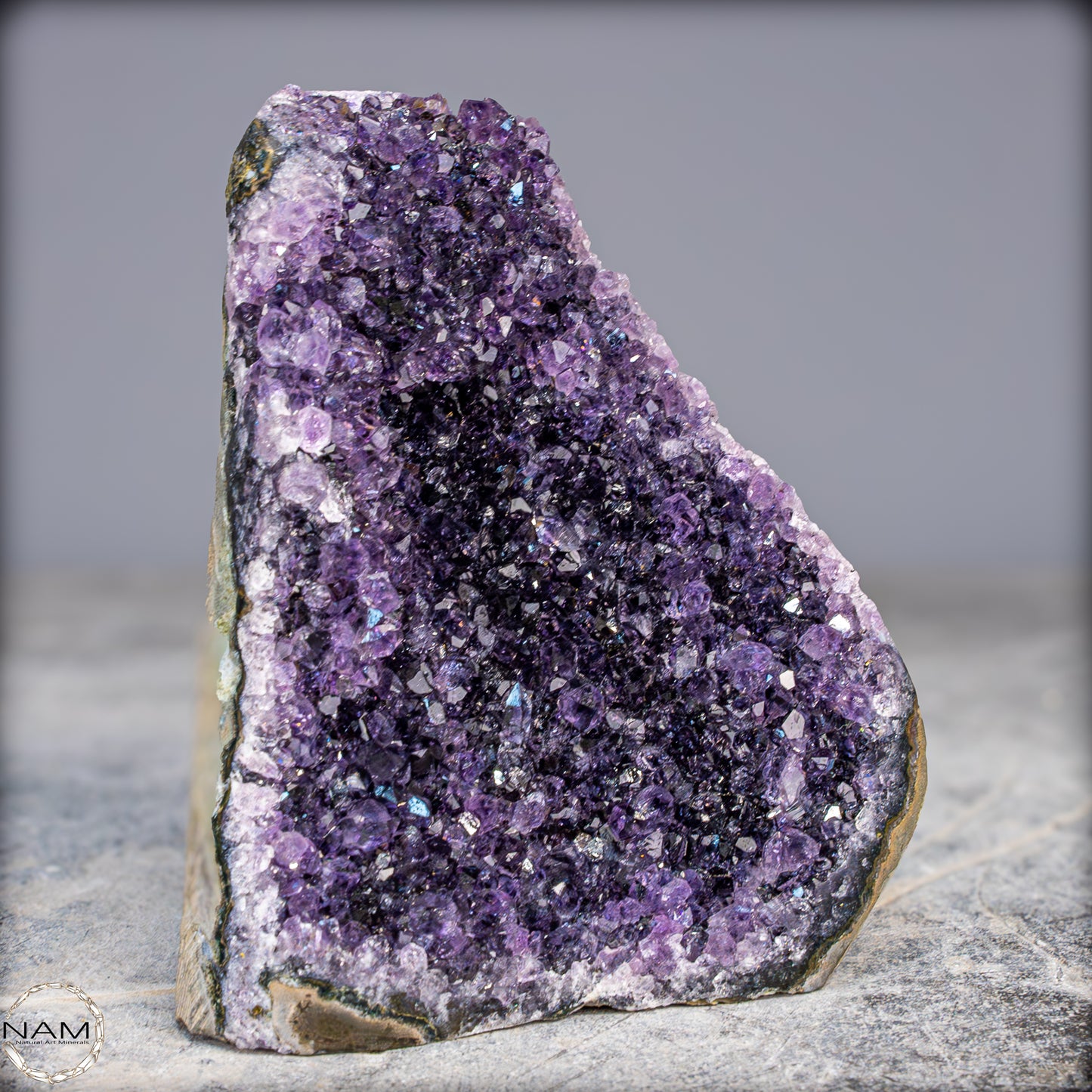 Natürliche Amethyst-Kristall Druse - 598,98g