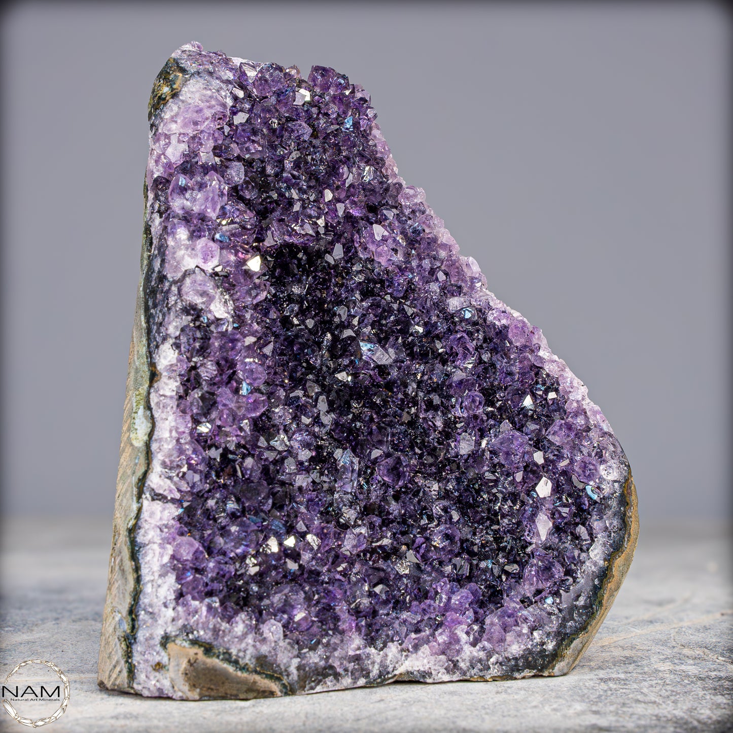 Natürliche Amethyst-Kristall Druse - 598,98g