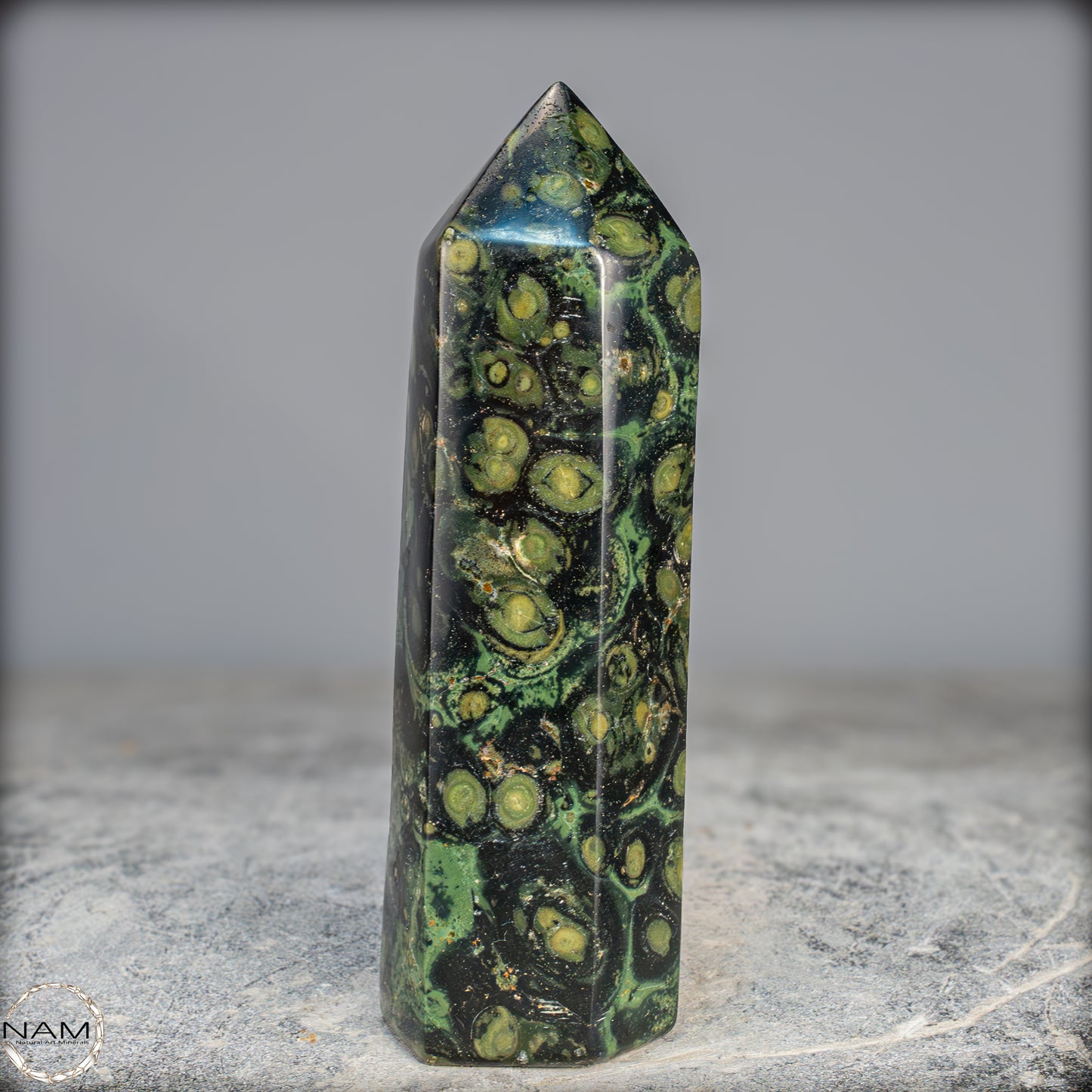 Natürlicher Kambaba-Jaspis Obelisk - 753,31g