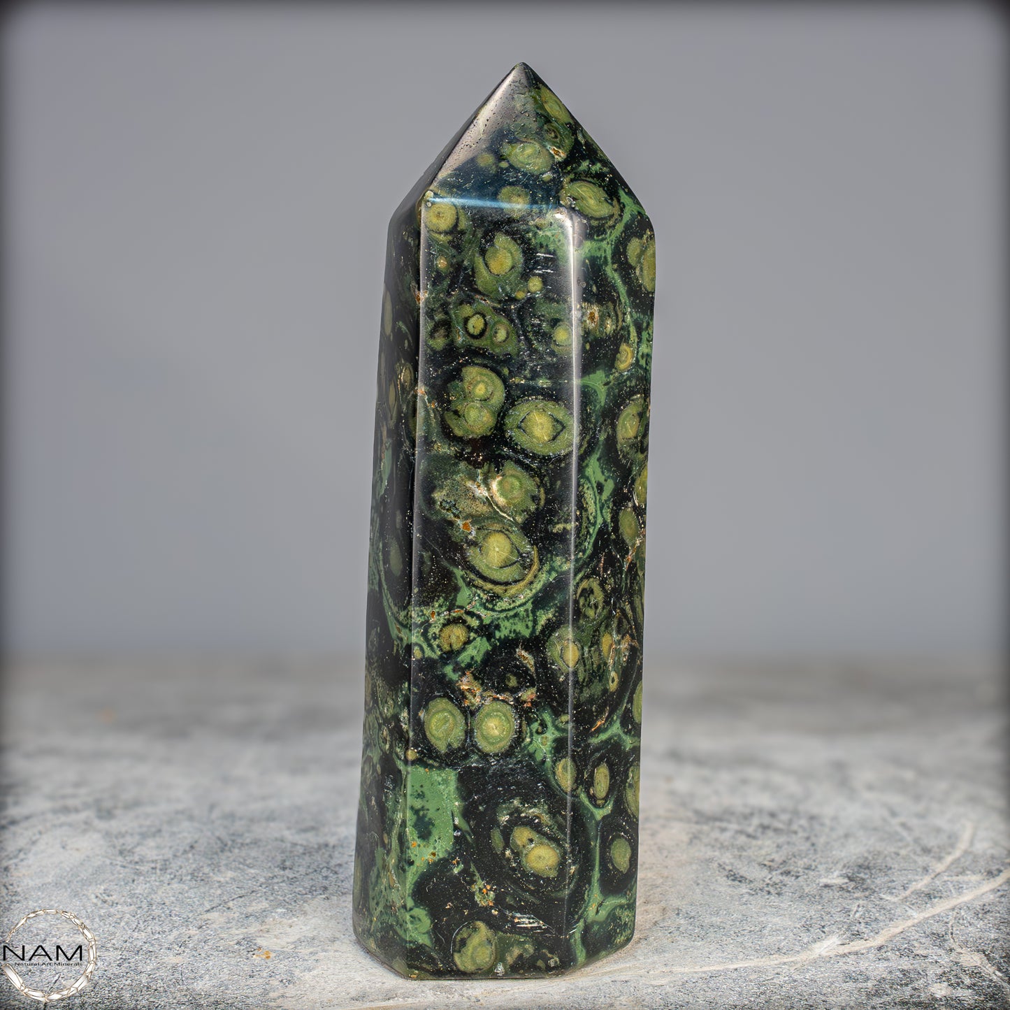 Natürlicher Kambaba-Jaspis Obelisk - 753,31g