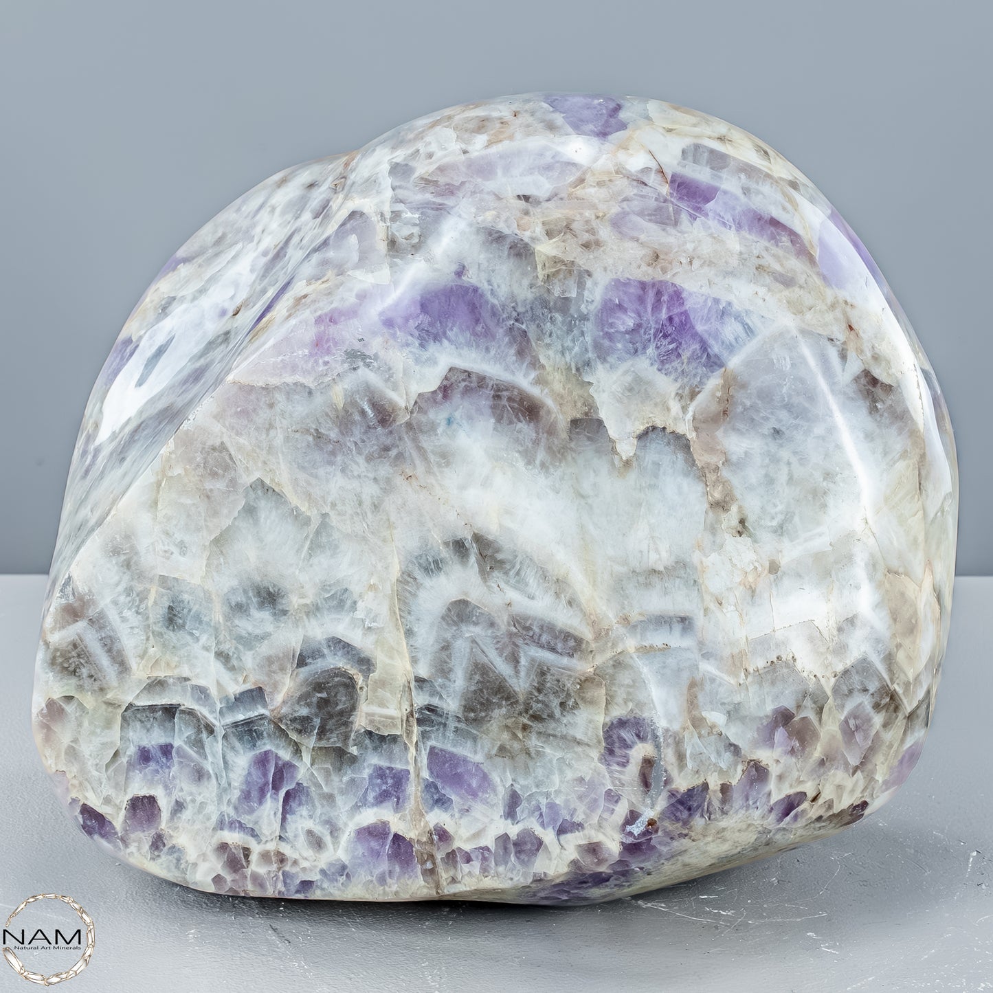 Chevron-Amethyst Schale – Eleganz und Energie in perfekter Form - 9175,33g