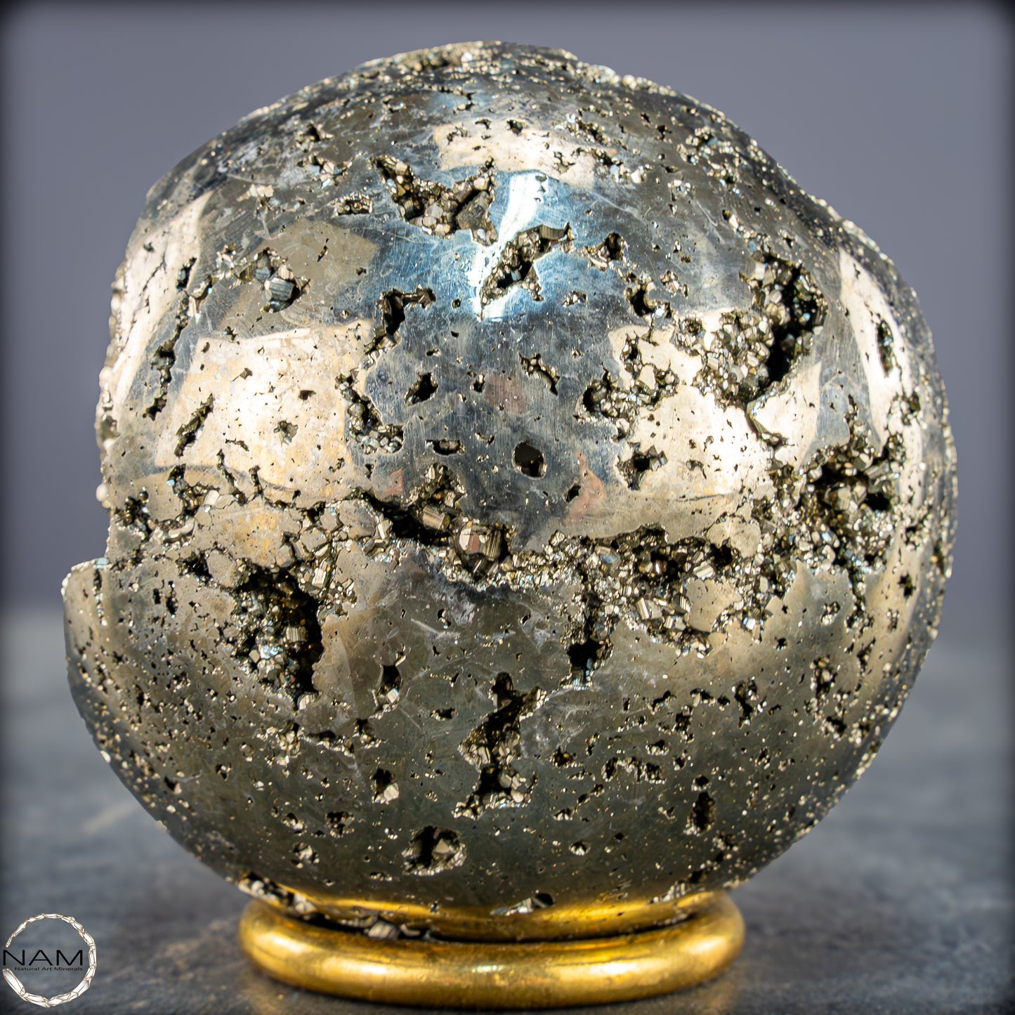 Natürliche Dekorative Pyrit-Kristall Kugel / Druse - 831,19g - 77mm