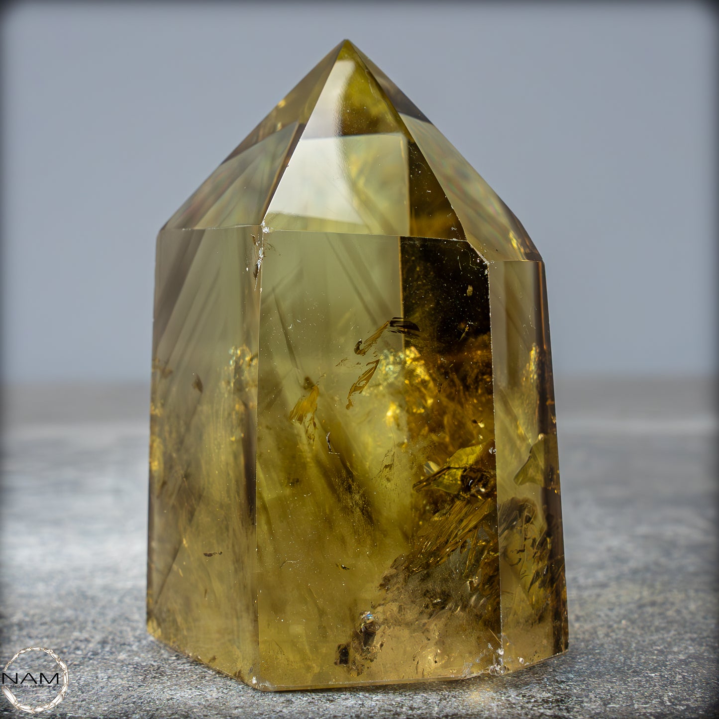 Seltener Citrinkristall Phantom Obelisk - 205,05g