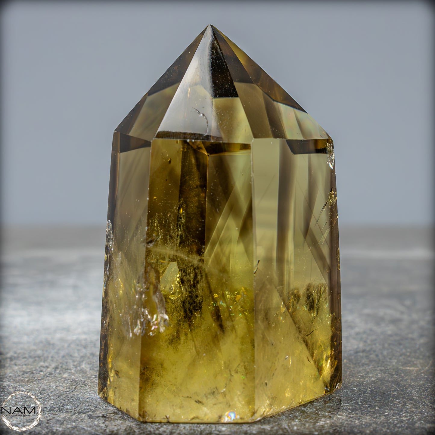 Seltener Citrinkristall Phantom Obelisk - 205,05g