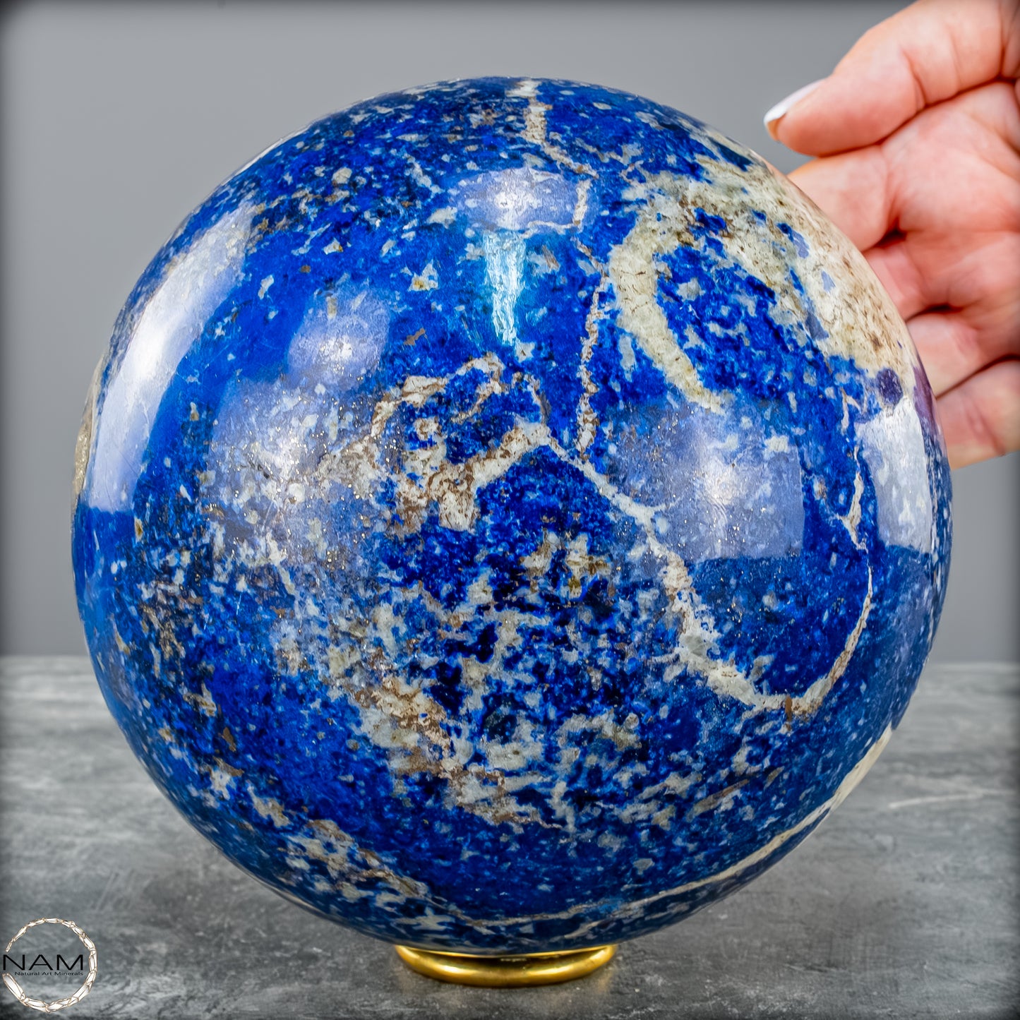 Lapis Lazuli Kugel in höchster Qualität – Tiefe, Weisheit und königliche Schönheit- 5818,18g