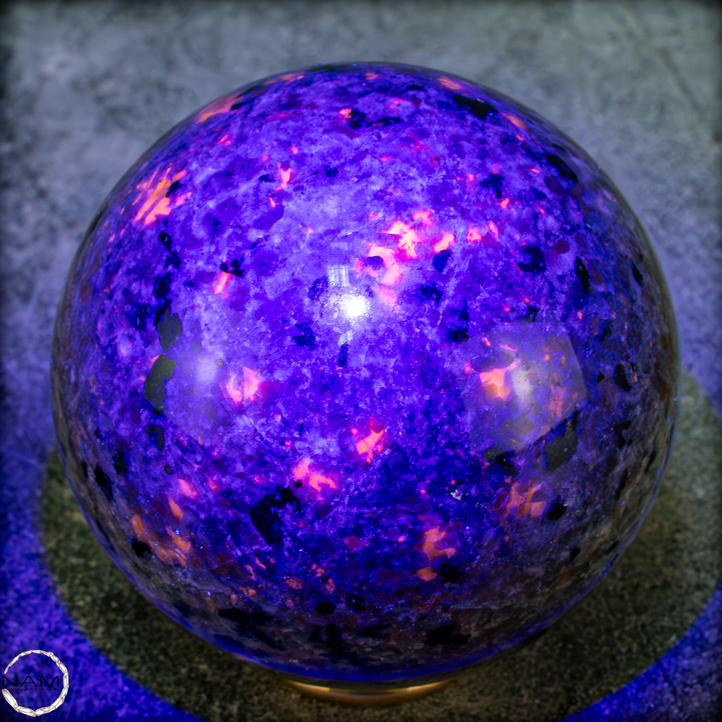 Natürliche Yooperlite Kugel aus den USA – 440,52g - 68mm