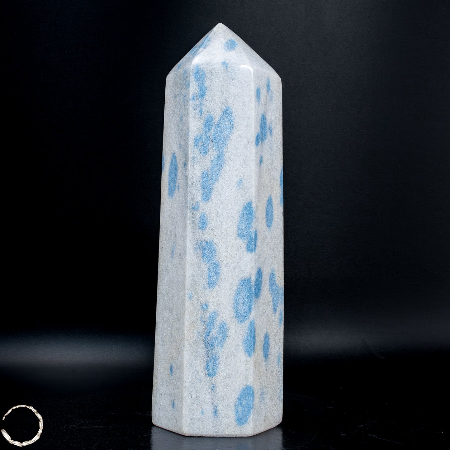 Natürlicher K2 Obelisk aus Madagaskar -664,77g