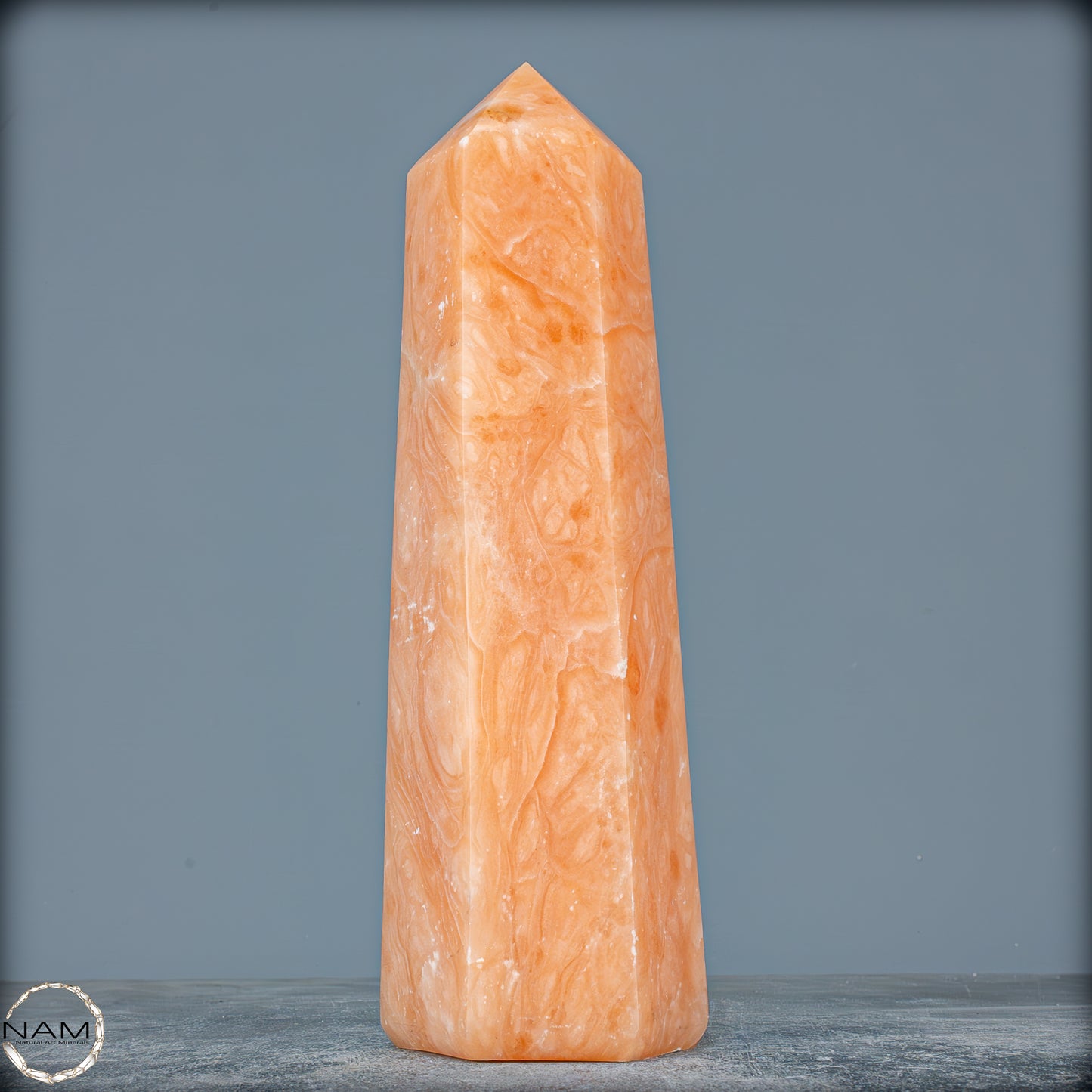 Natürlicher Orangencalcit Kristall-Obelisk - 1102,15g