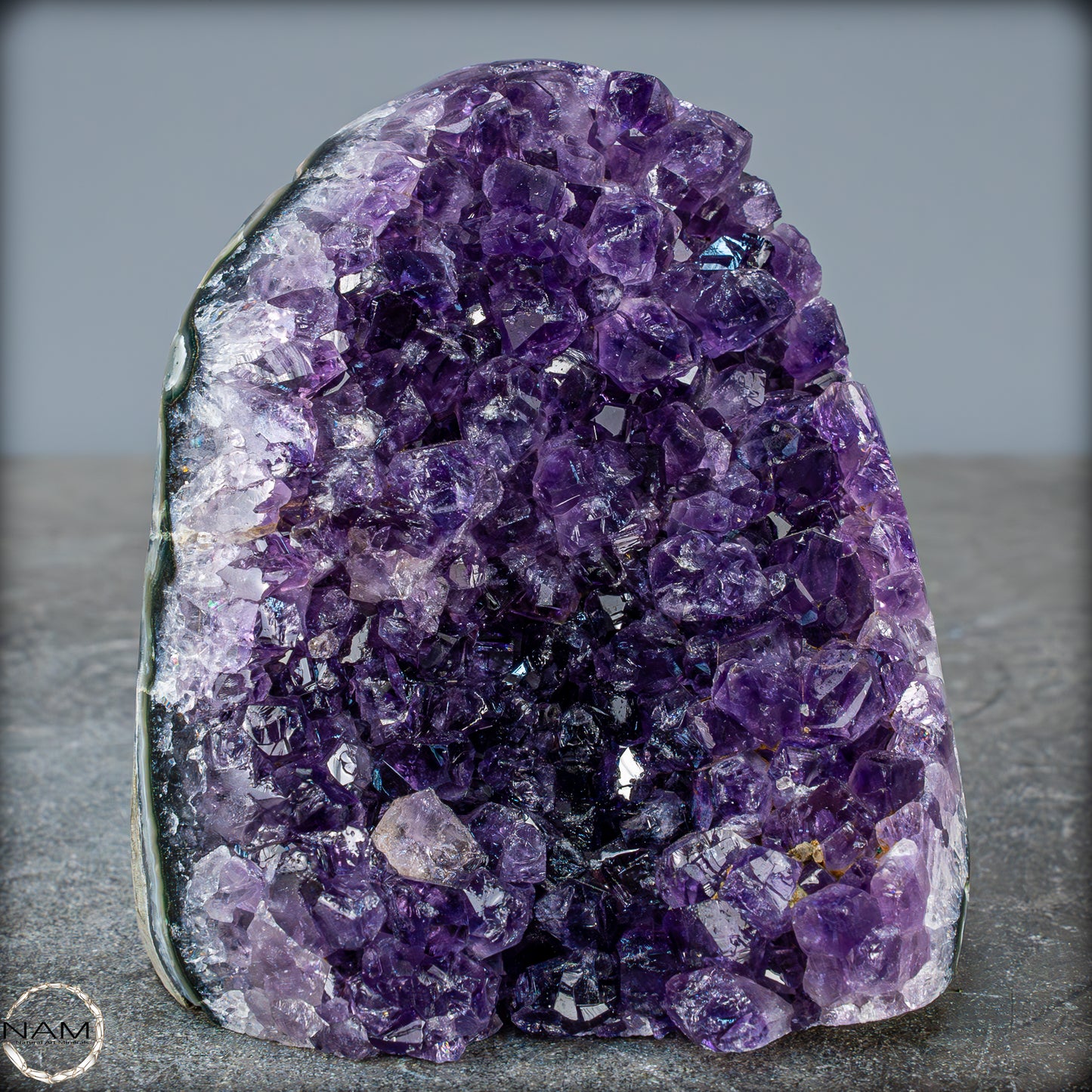 Natürliche Amethyst-Kristall Druse, Spitzenqualität - 931,27g