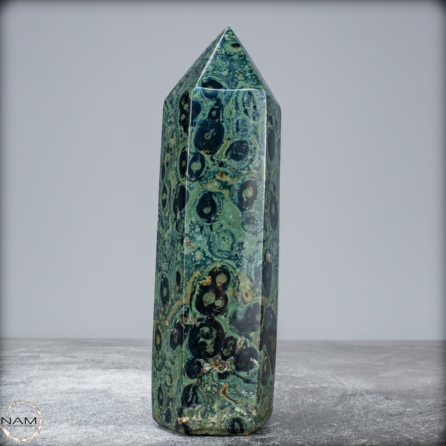 Natürlicher Kambaba-Jaspis Obelisk - 575,15g