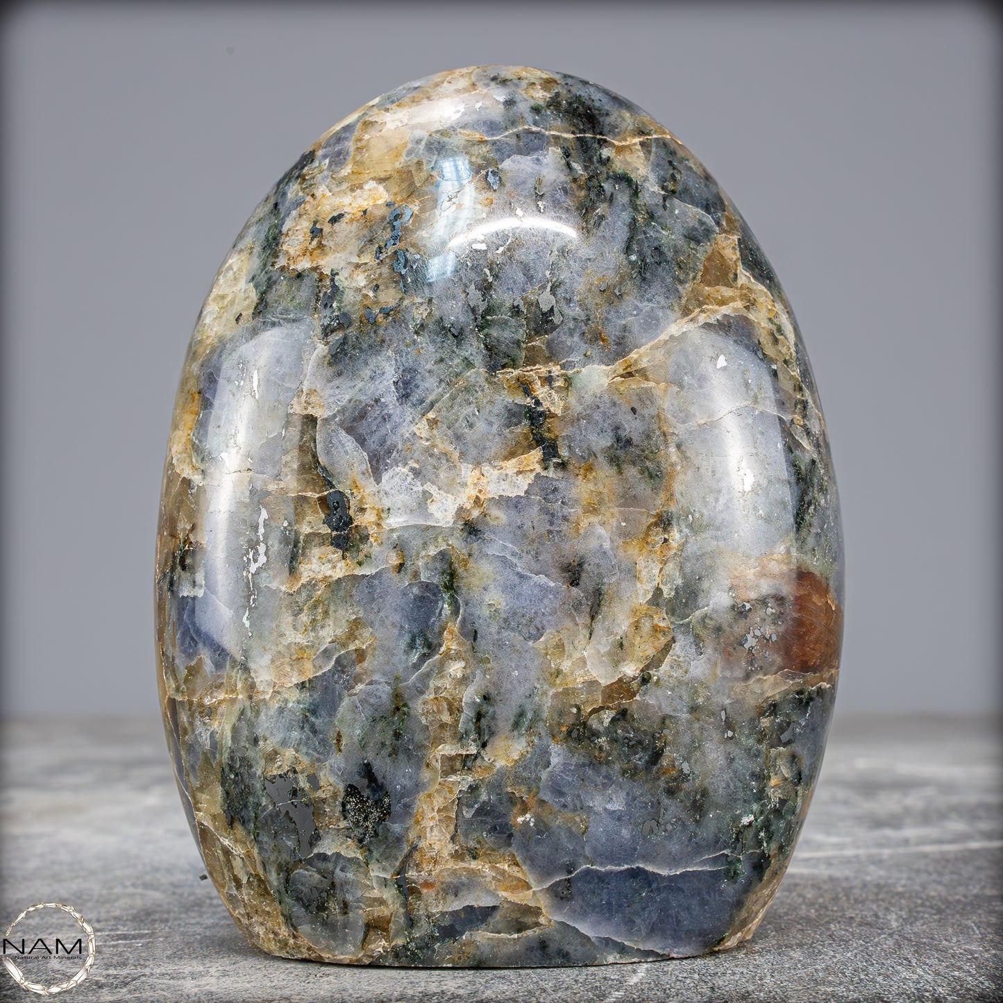 Natürliche Blaue Cordierit-Kristall Freiform, Spitzenqualität - 833,95g