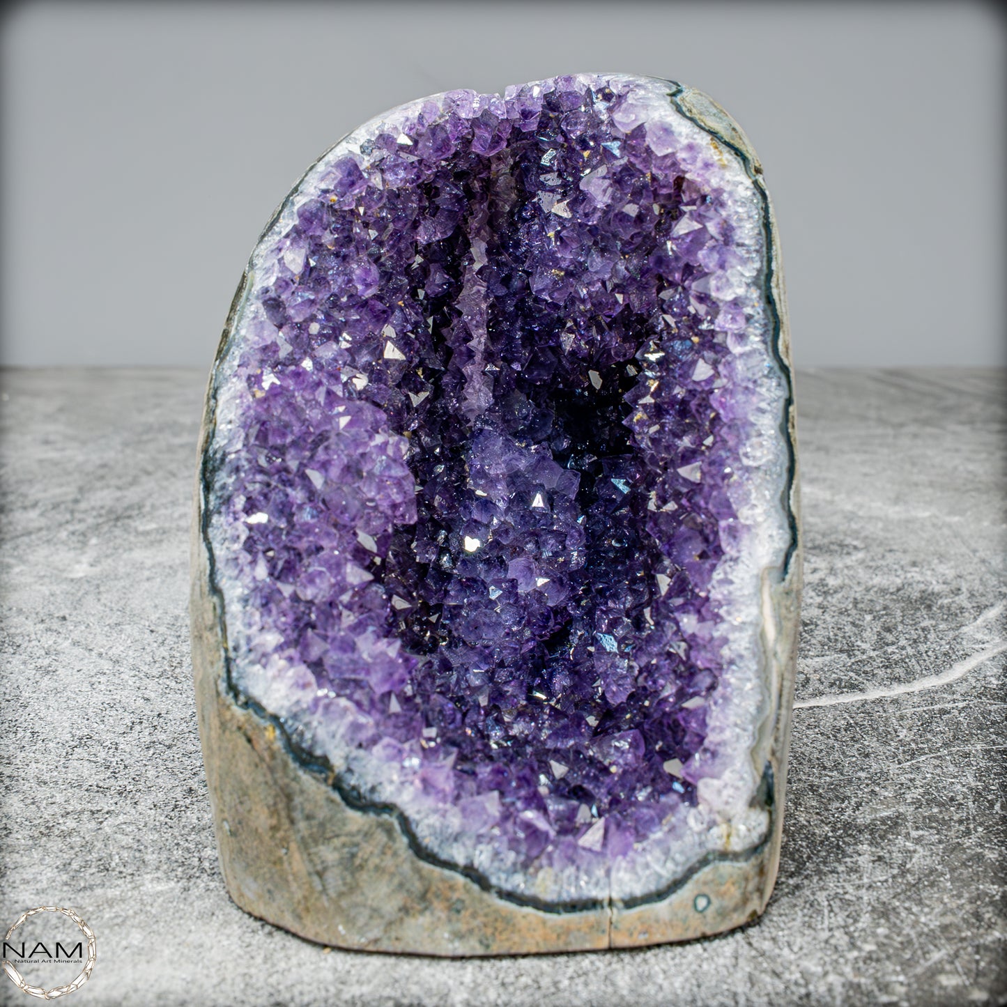 Natürliche Amethyst-Kristall Druse -889,74g