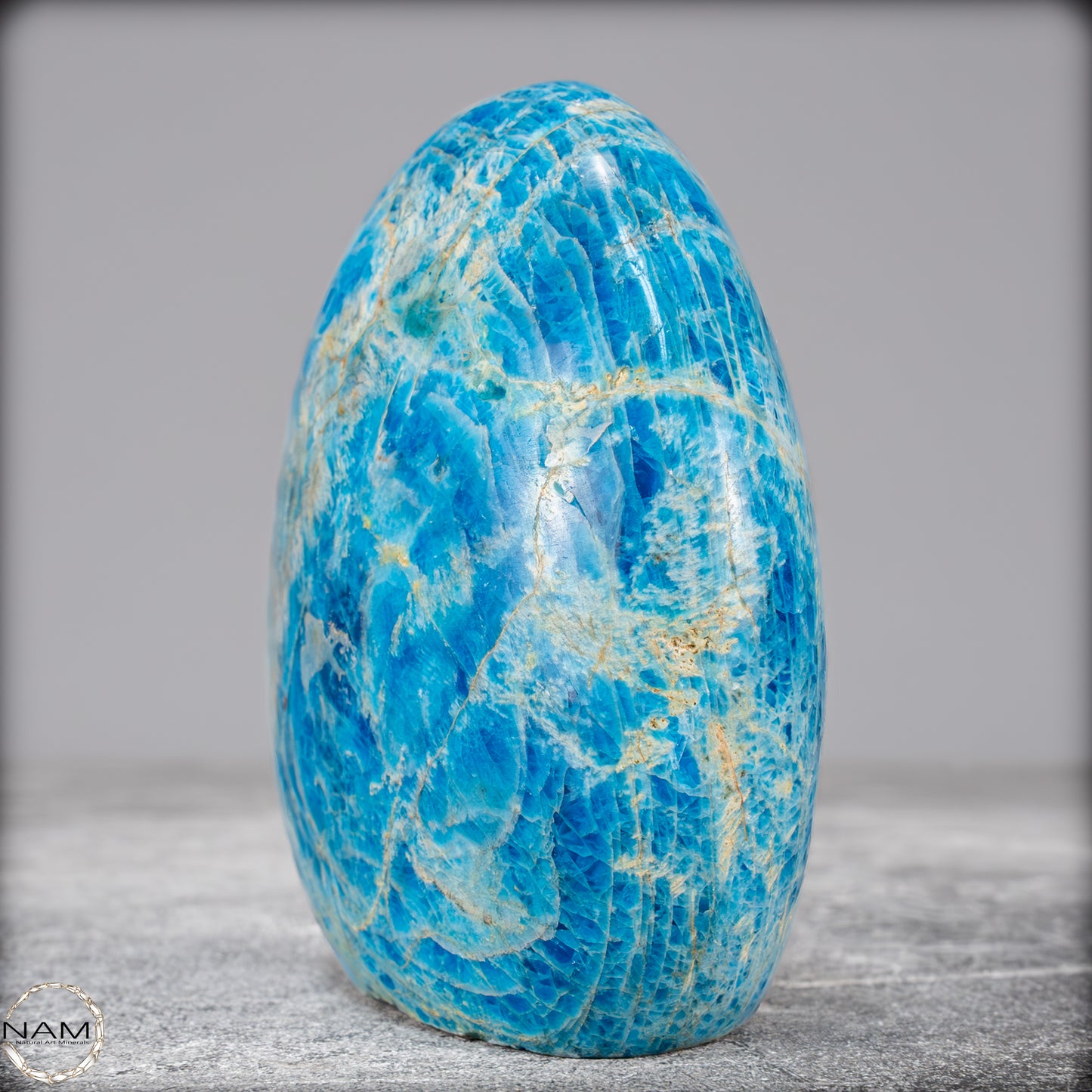 Natürliche Blaue Apatit Kristall-Freiform - 707,37g
