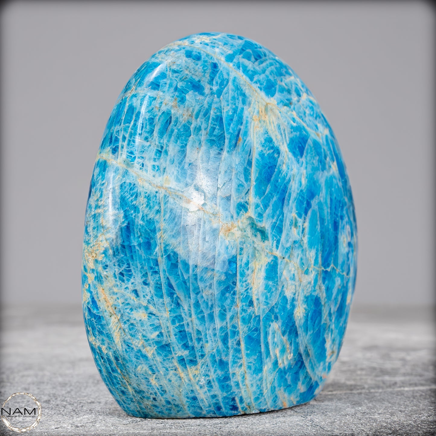 Natürliche Blaue Apatit Kristall-Freiform - 707,37g