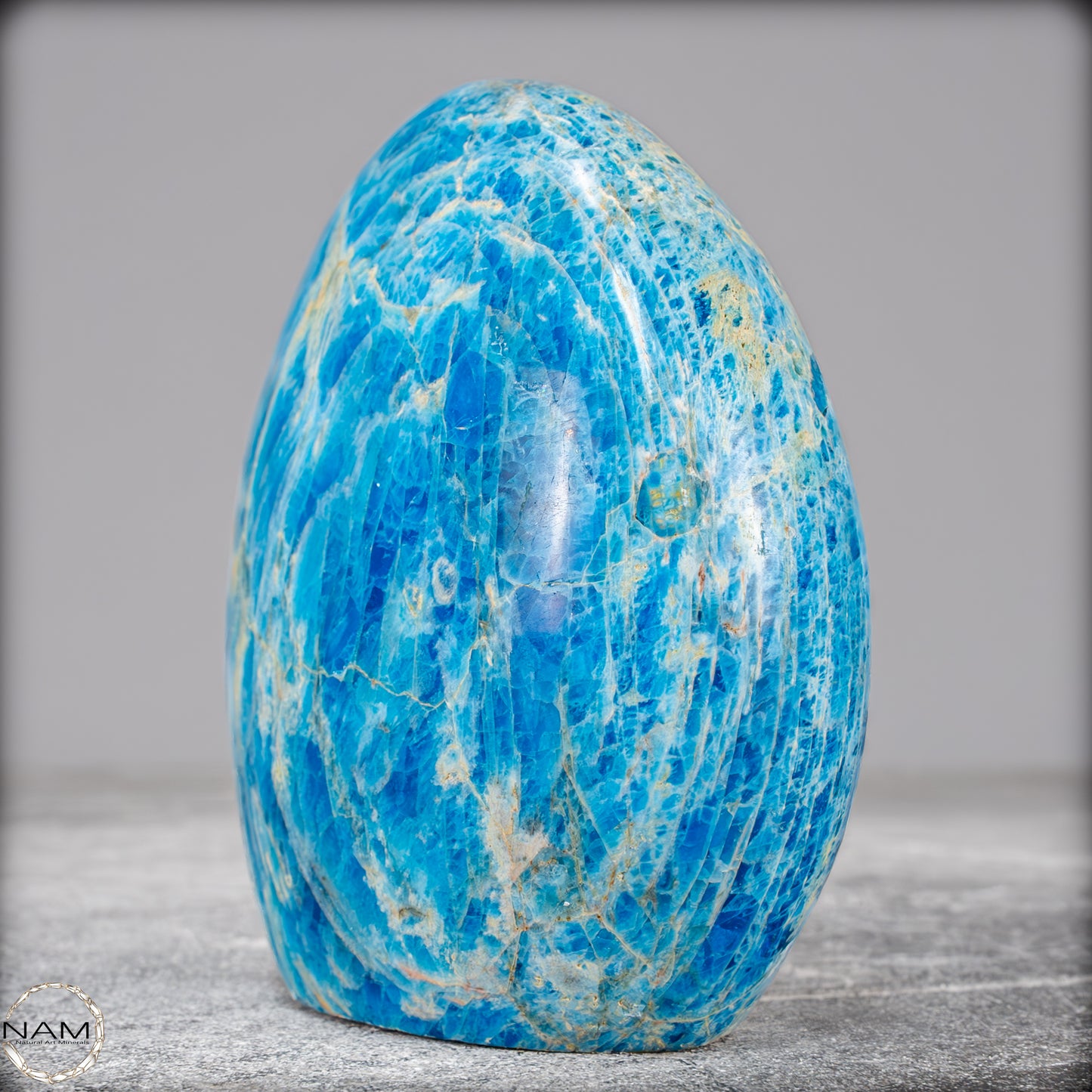 Natürliche Blaue Apatit Kristall-Freiform - 707,37g