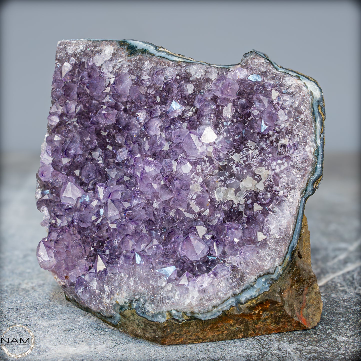 Natürliche Amethyst-Kristall Druse - 706,05g