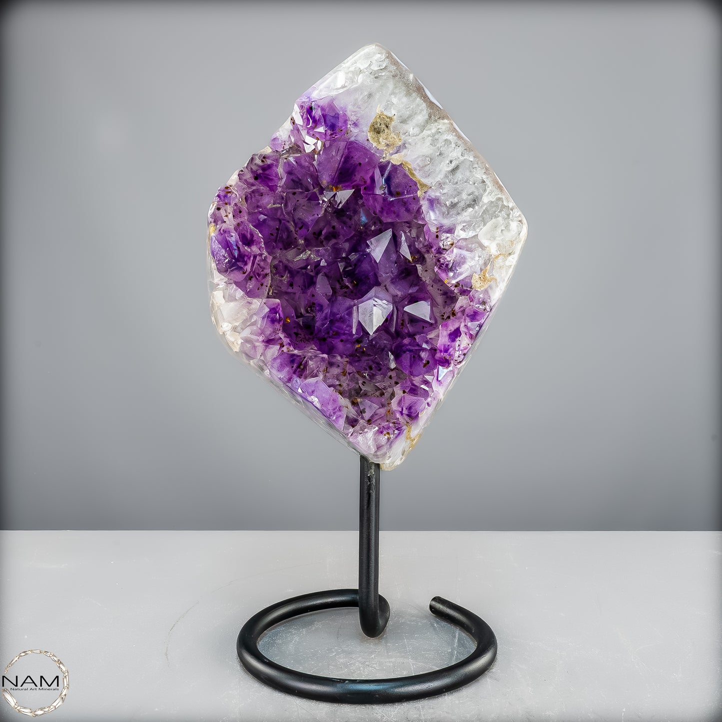 Natürliche Amethyst-Kristalle/Druse auf Ständer - 5473,15g