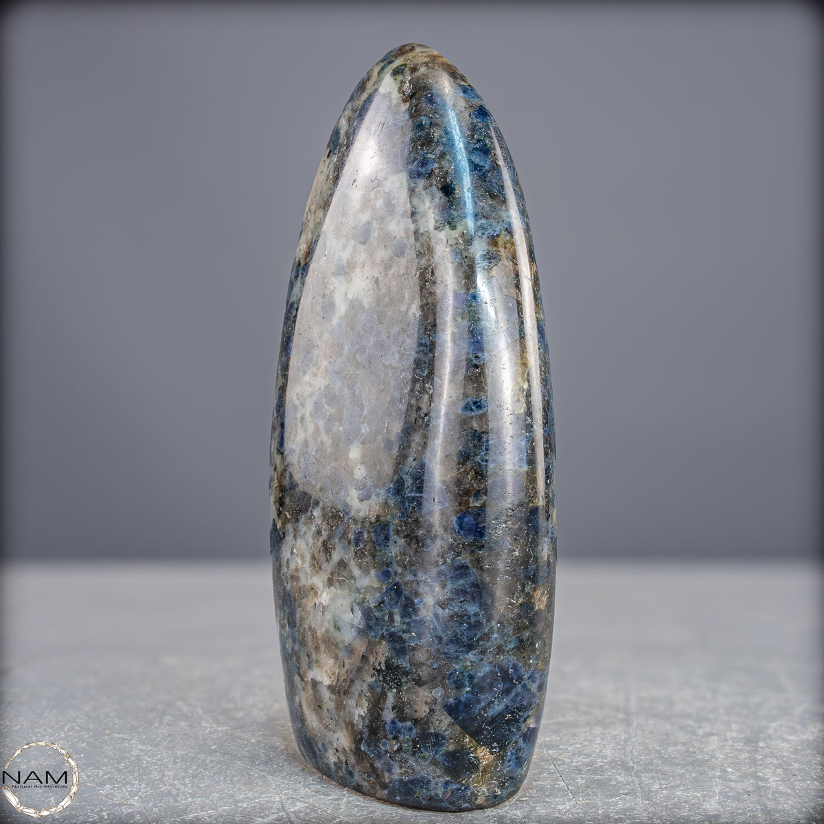 Natürliche Blaue Cordierit-Kristall Freiform, Spitzenqualität - 1036,45g