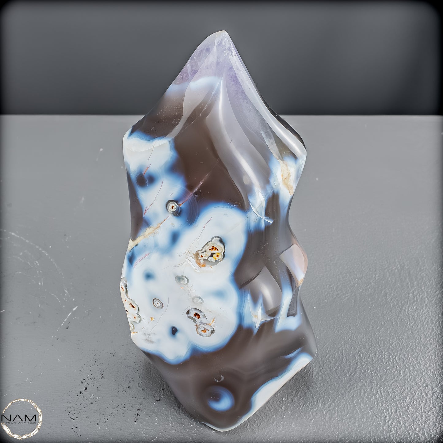 Natürliche Orca-Flamme mit Amethyst-Spitze aus Brasilien - 835,55 g