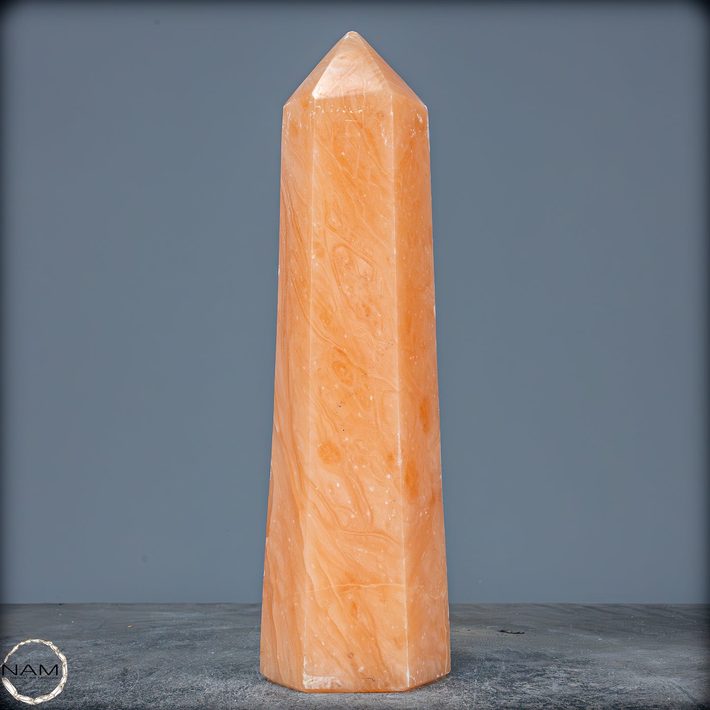 Natürlicher Orangencalcit Kristall-Obelisk - 1276,34g