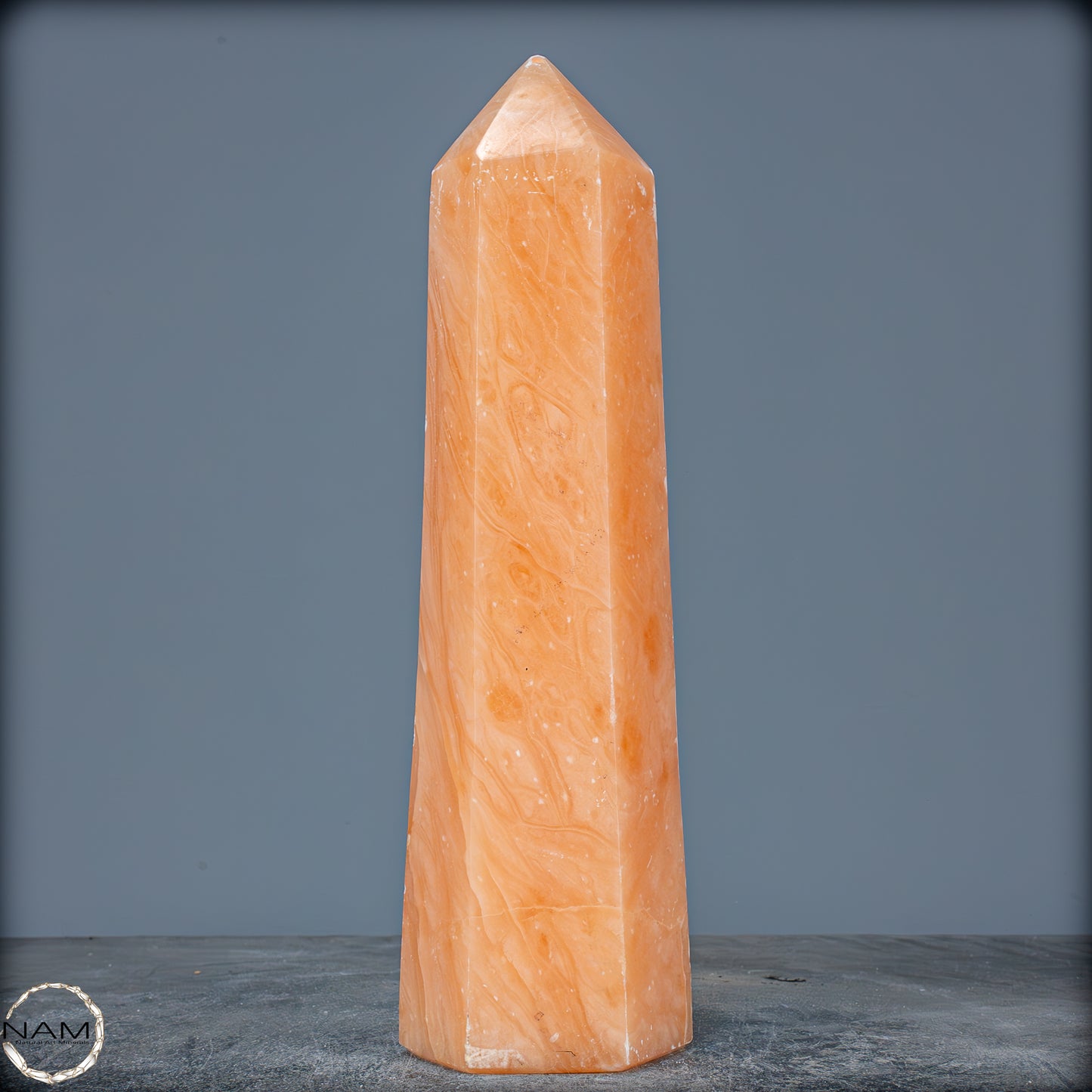 Natürlicher Orangencalcit Kristall-Obelisk - 1276,34g