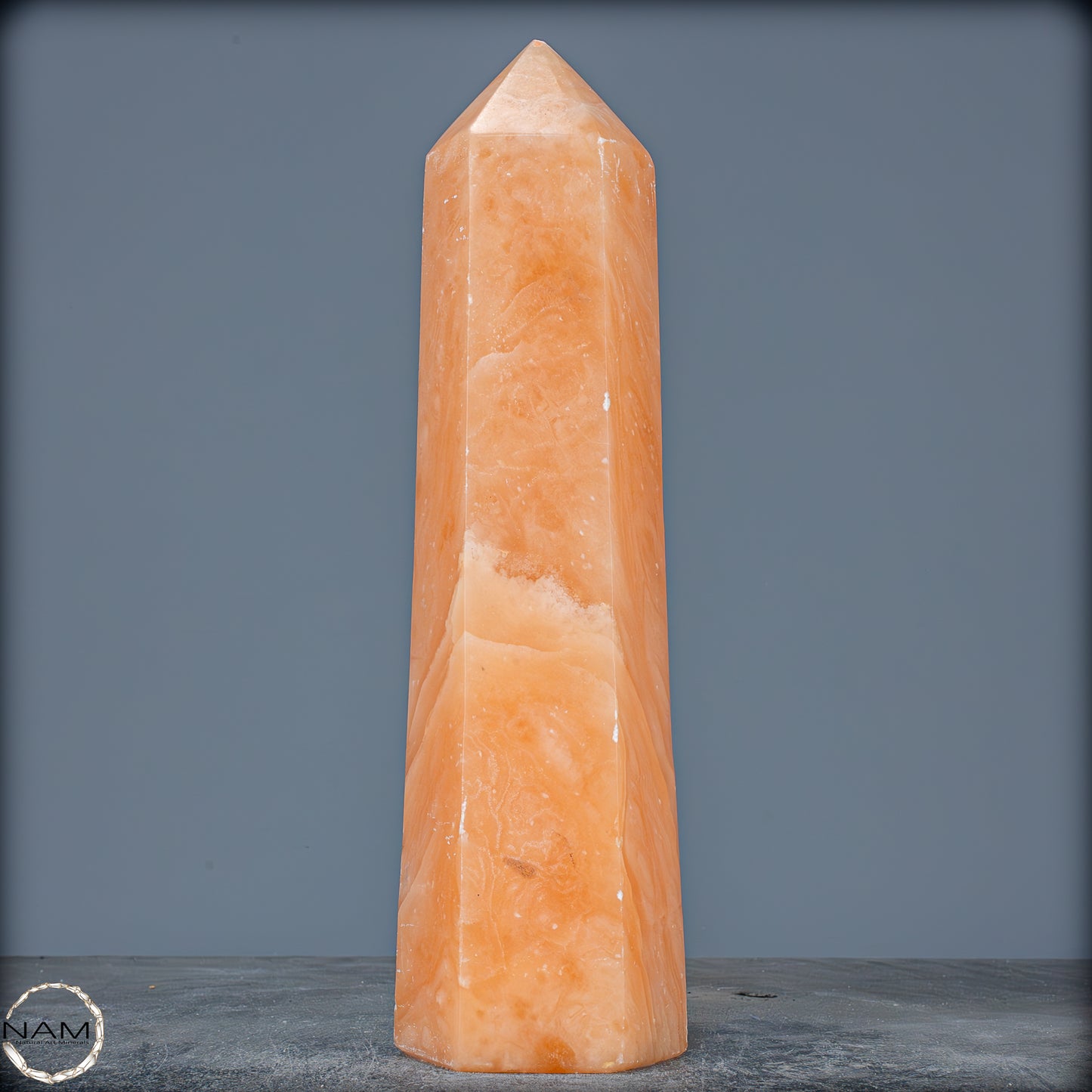 Natürlicher Orangencalcit Kristall-Obelisk - 1276,34g