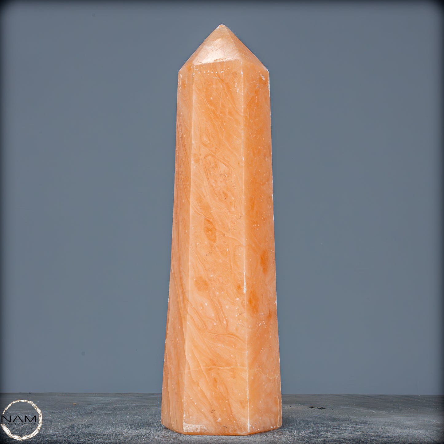 Natürlicher Orangencalcit Kristall-Obelisk - 1276,34g