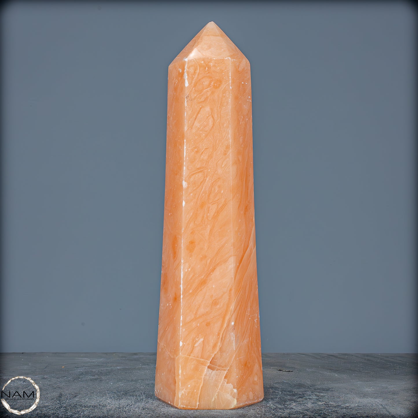 Natürlicher Orangencalcit Kristall-Obelisk - 1276,34g