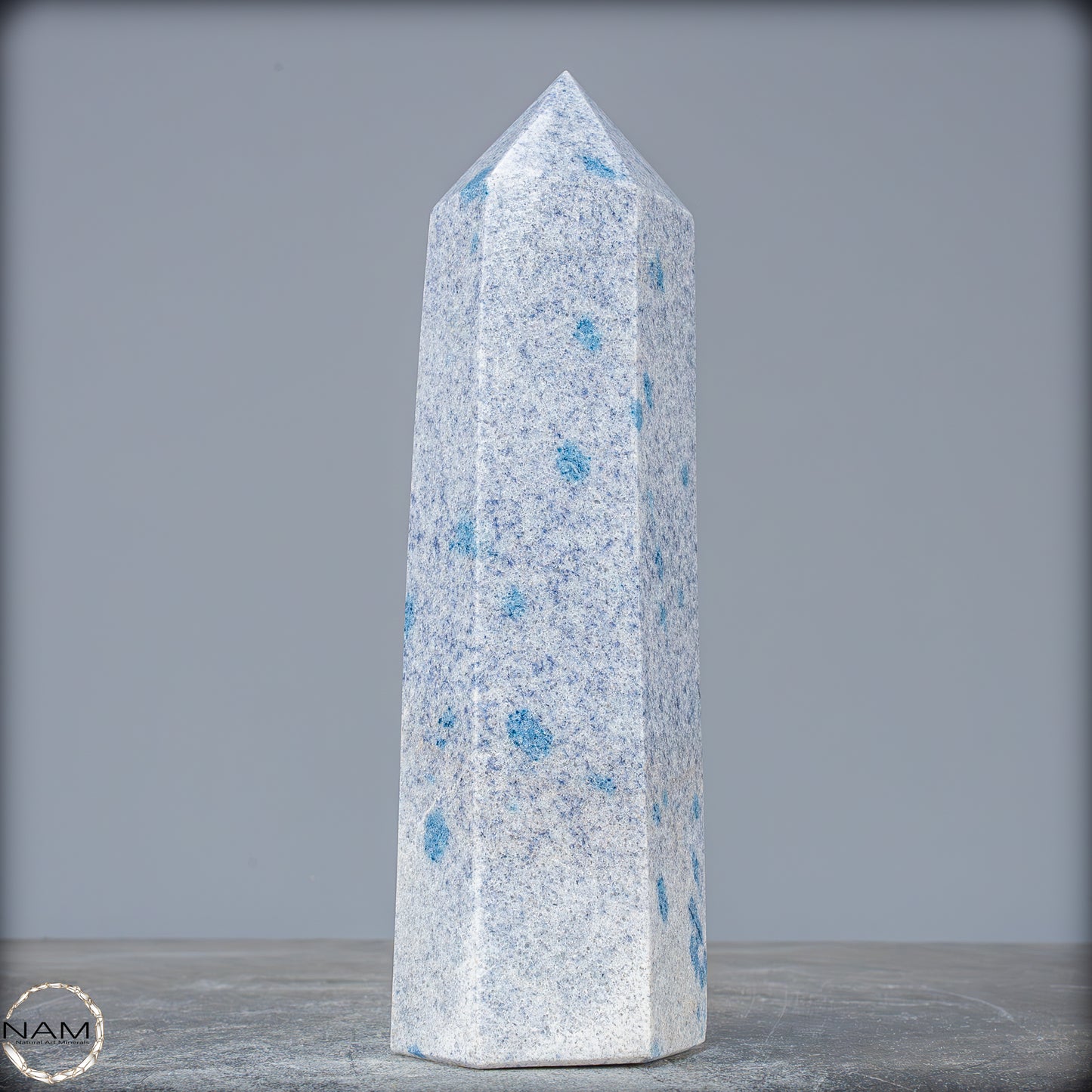 Natürlicher K2 Obelisk aus Madagaskar - 1099,55g
