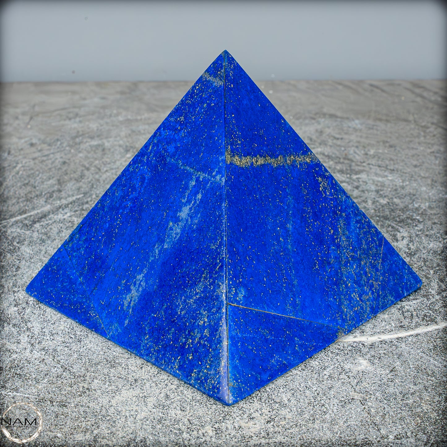 Natürliche Dekorative Lapislazuli Pyramide, Höchste Qualiität - 673,05g