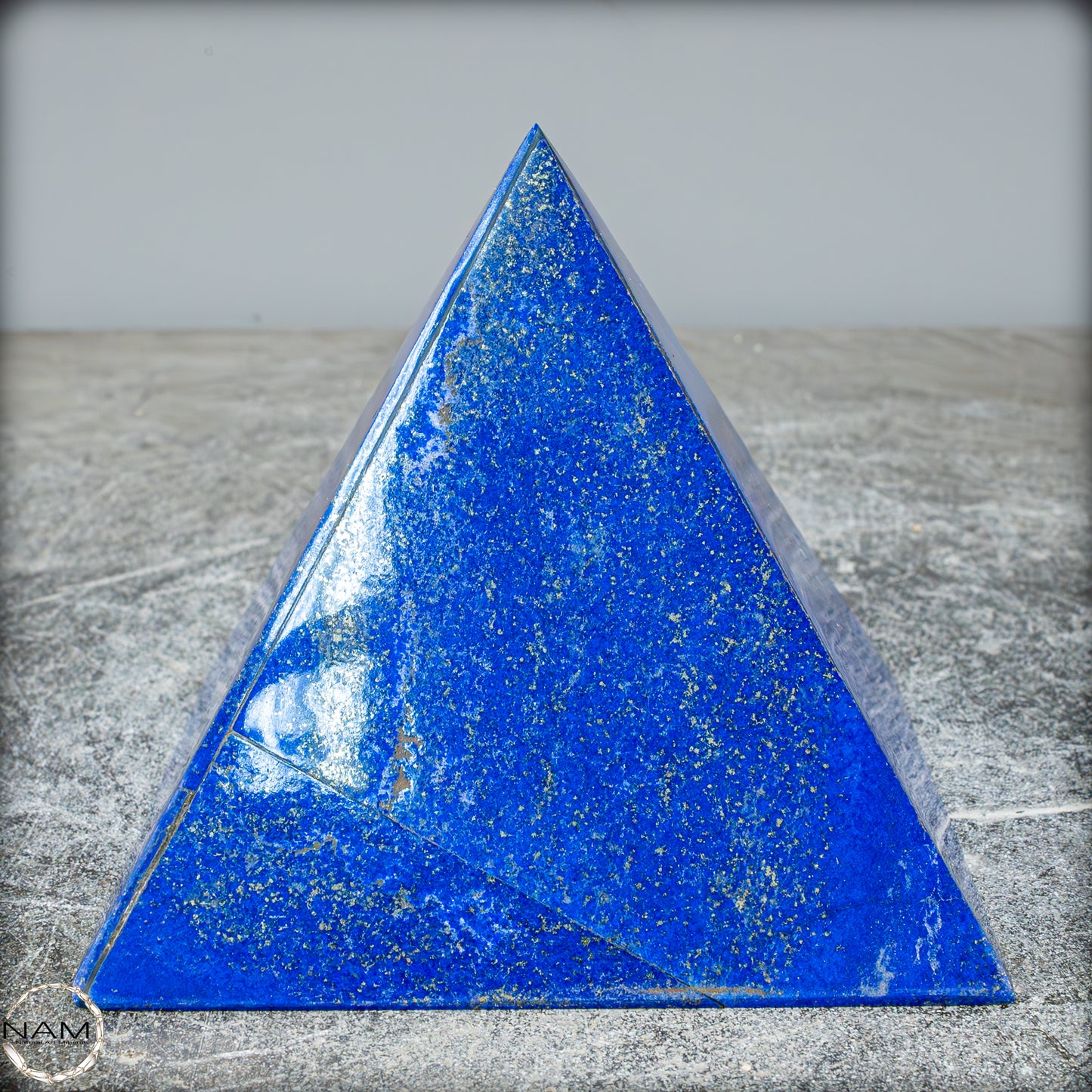 Natürliche Dekorative Lapislazuli Pyramide, Höchste Qualiität - 673,05g