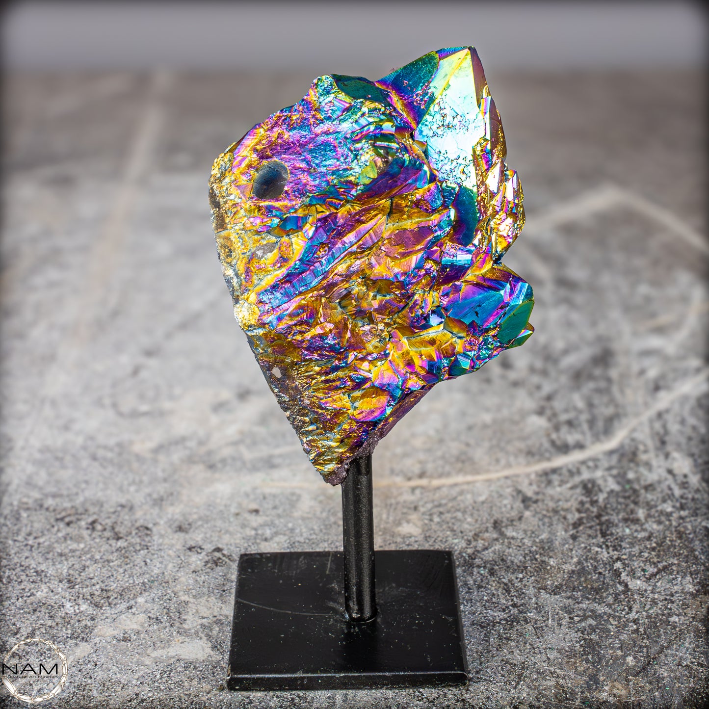 Kristall-Aura-Amethyst auf Ständer – 272,48g