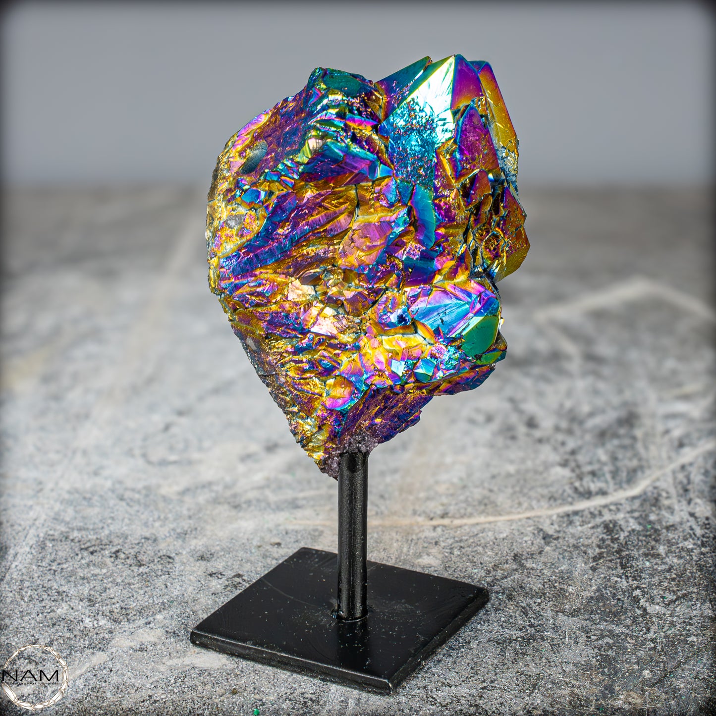 Kristall-Aura-Amethyst auf Ständer – 272,48g