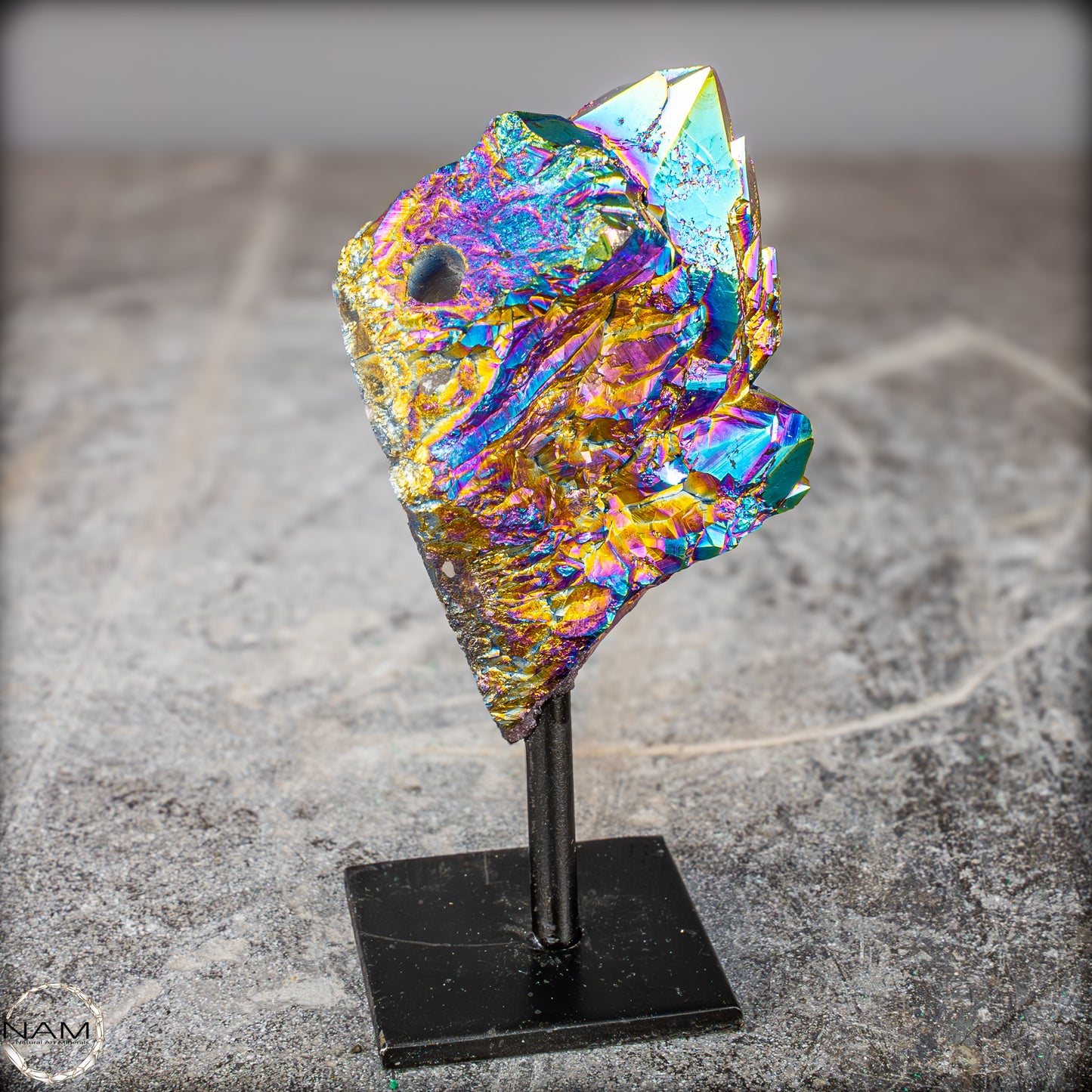 Kristall-Aura-Amethyst auf Ständer – 272,48g