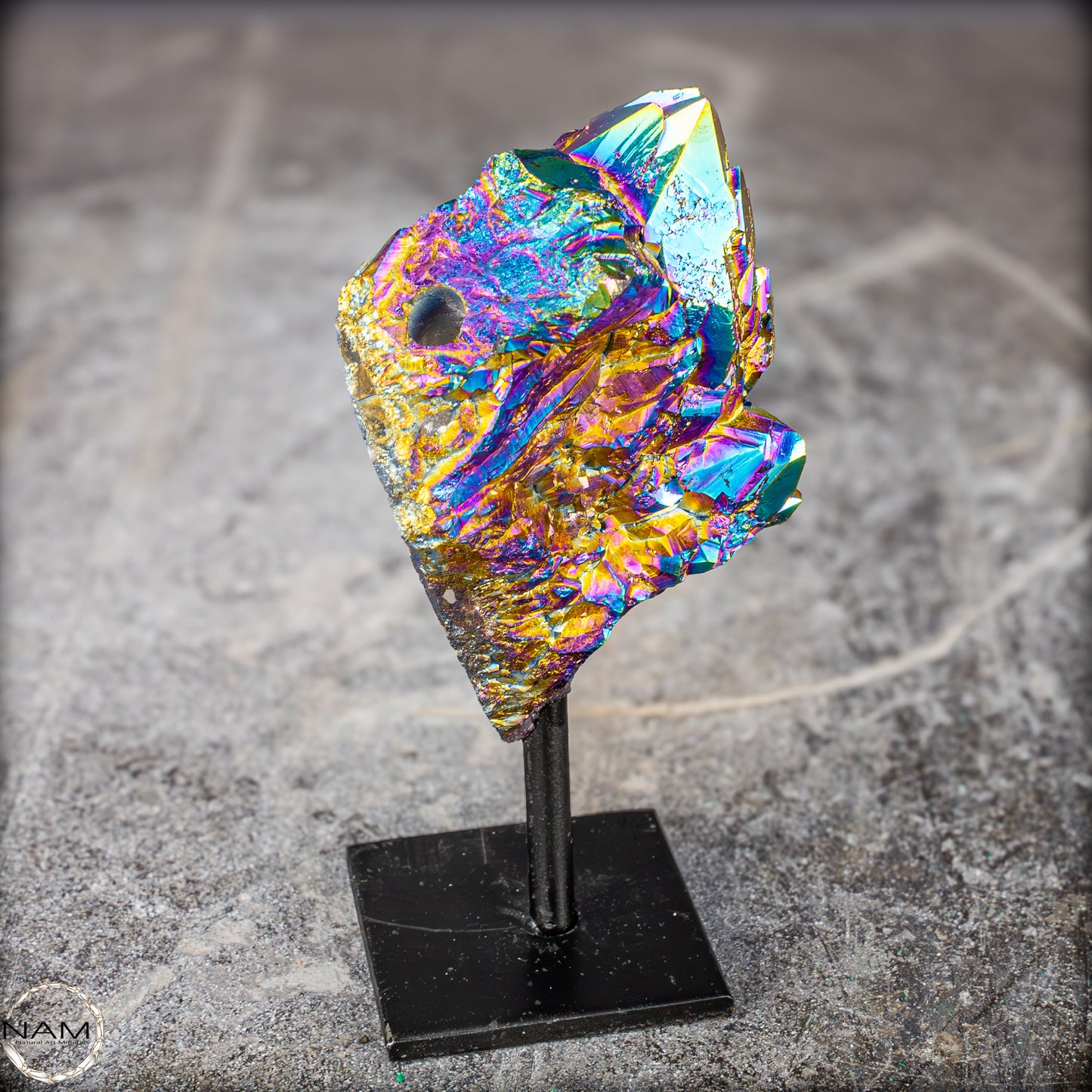 Kristall-Aura-Amethyst auf Ständer – 272,48g