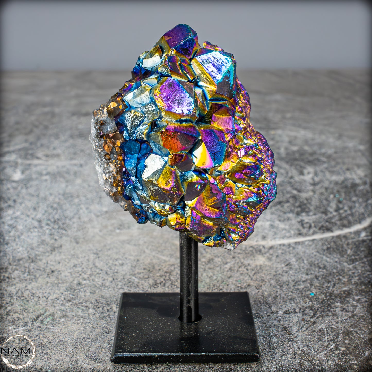 Kristall-Aura-Amethyst auf Ständer – 253,81g