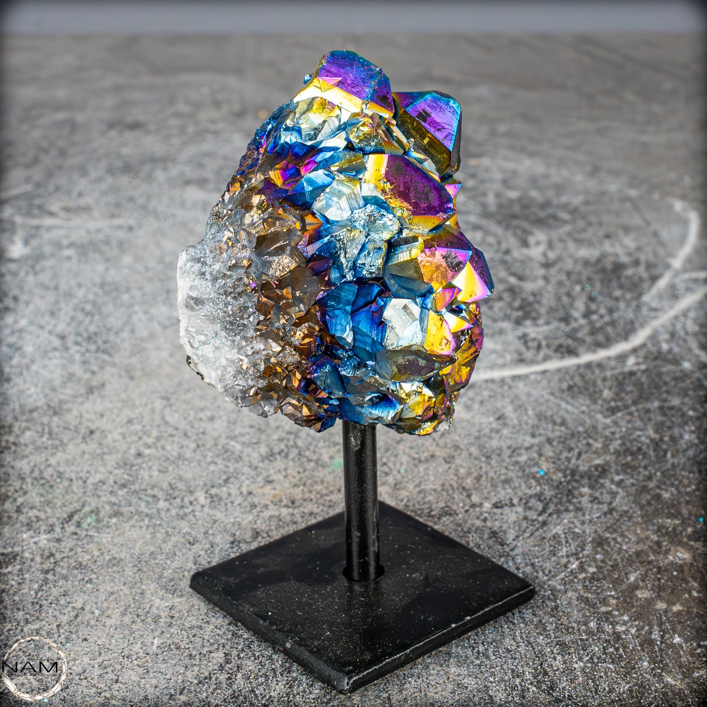 Kristall-Aura-Amethyst auf Ständer – 253,81g