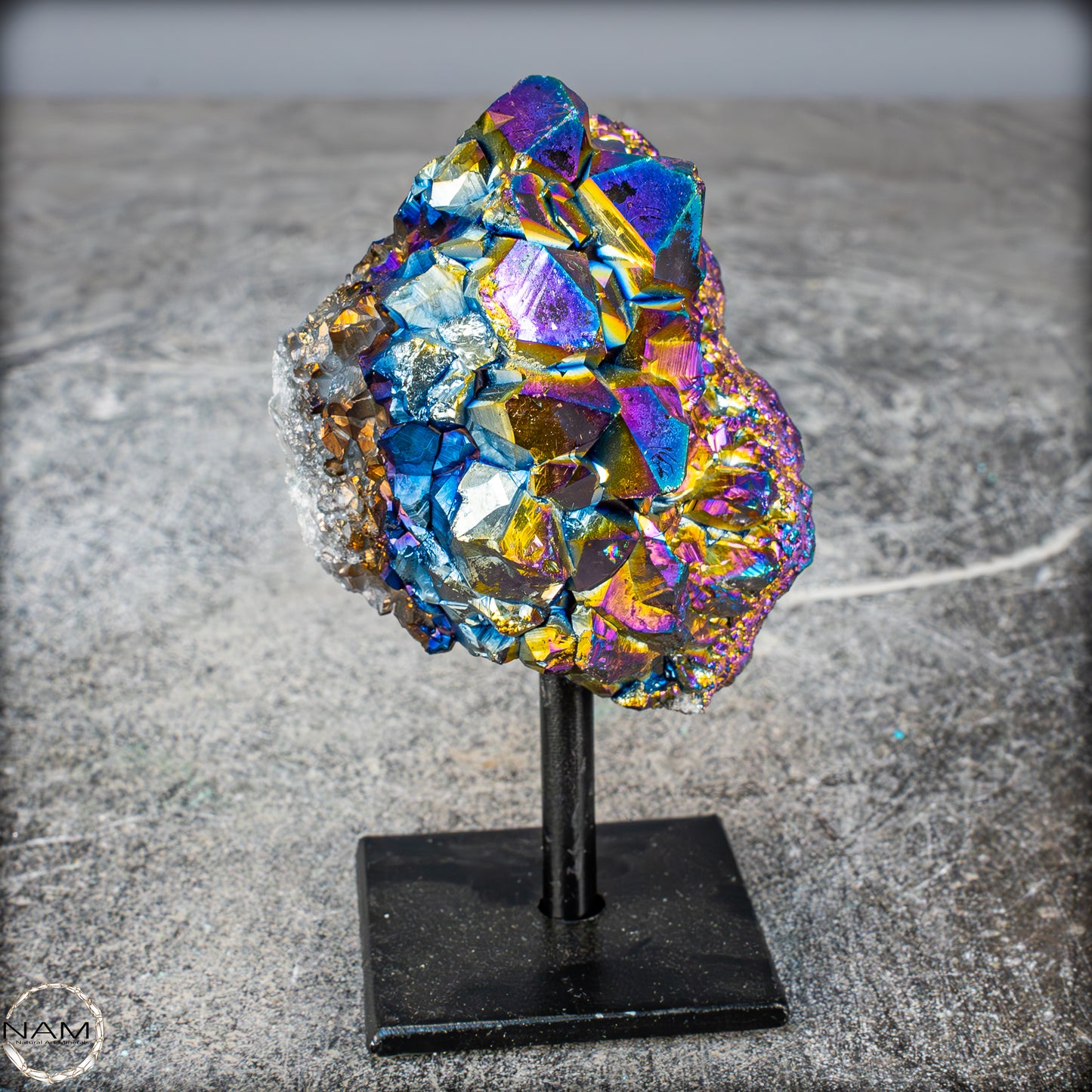 Kristall-Aura-Amethyst auf Ständer – 253,81g