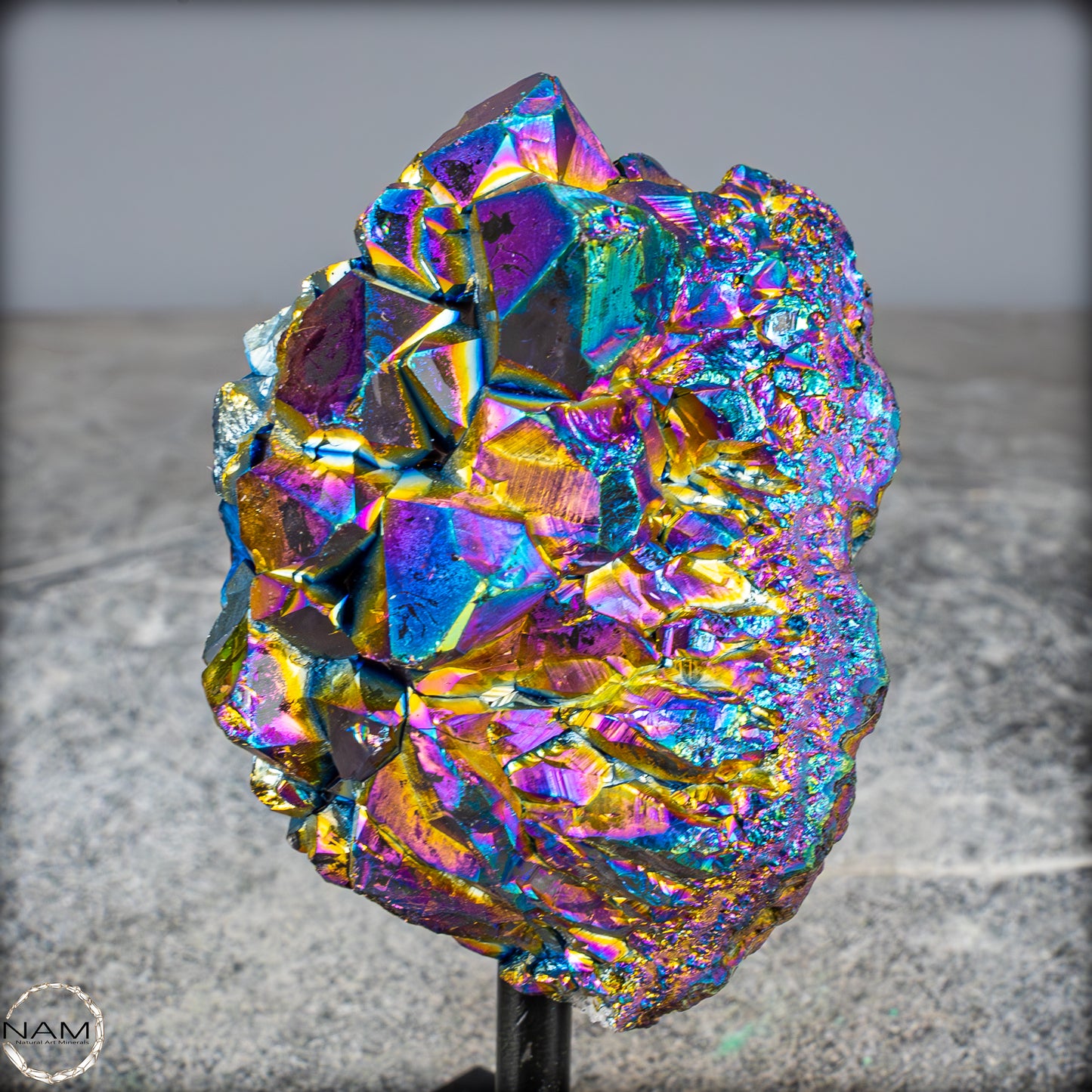 Kristall-Aura-Amethyst auf Ständer – 253,81g