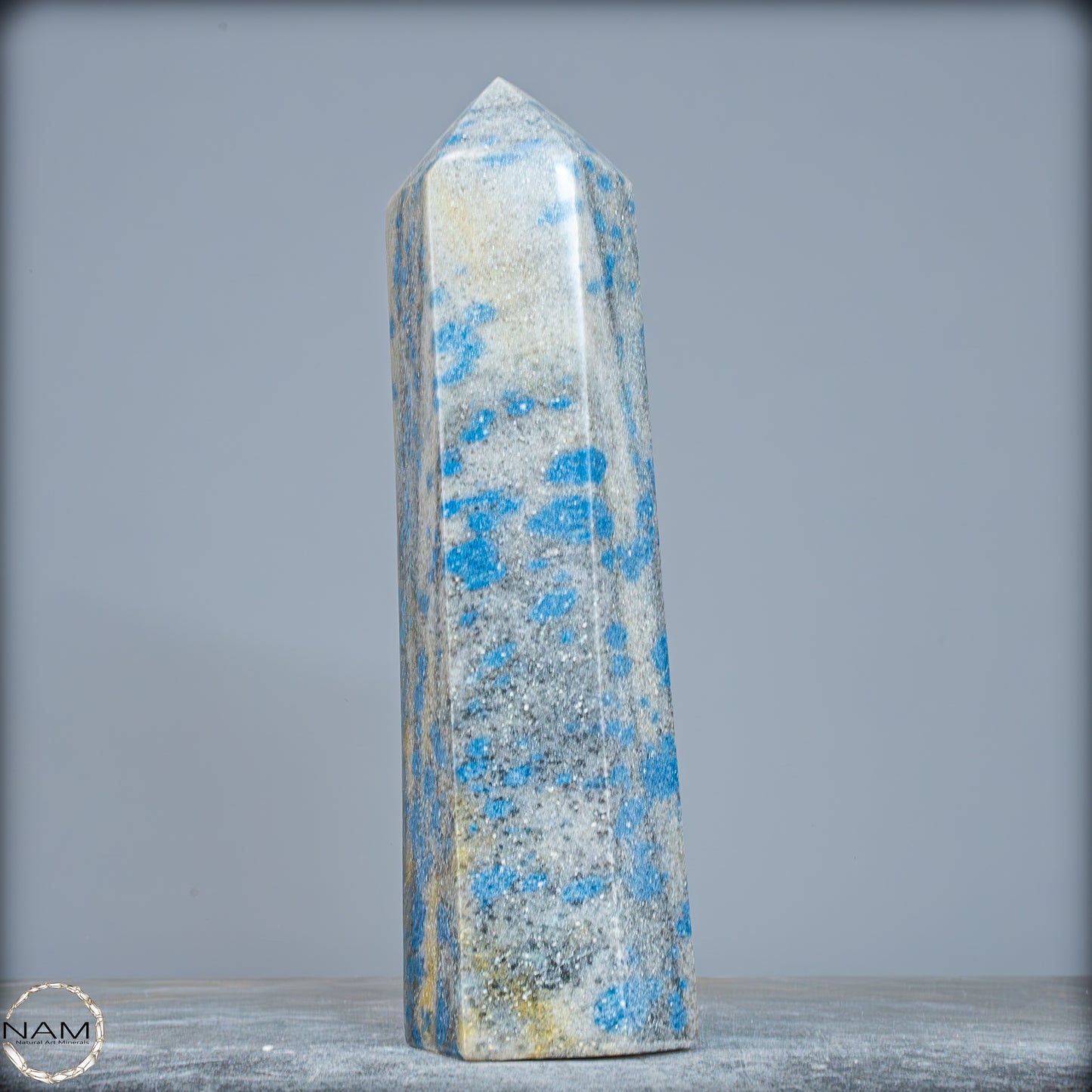 Natürlicher K2 Obelisk aus Madagaskar - 1184,75g