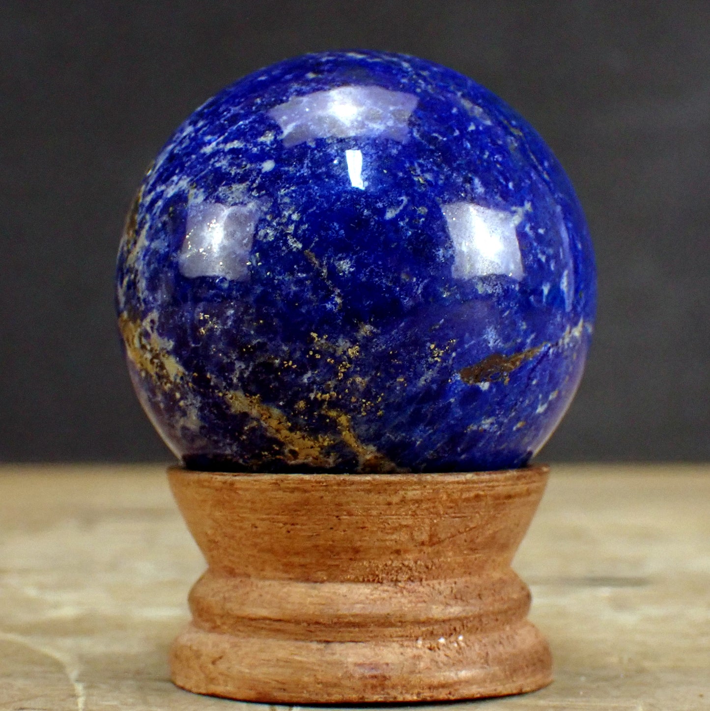 Königsblaue Lapislazuli-Kugel AAA++ - 247,79g - 54mm