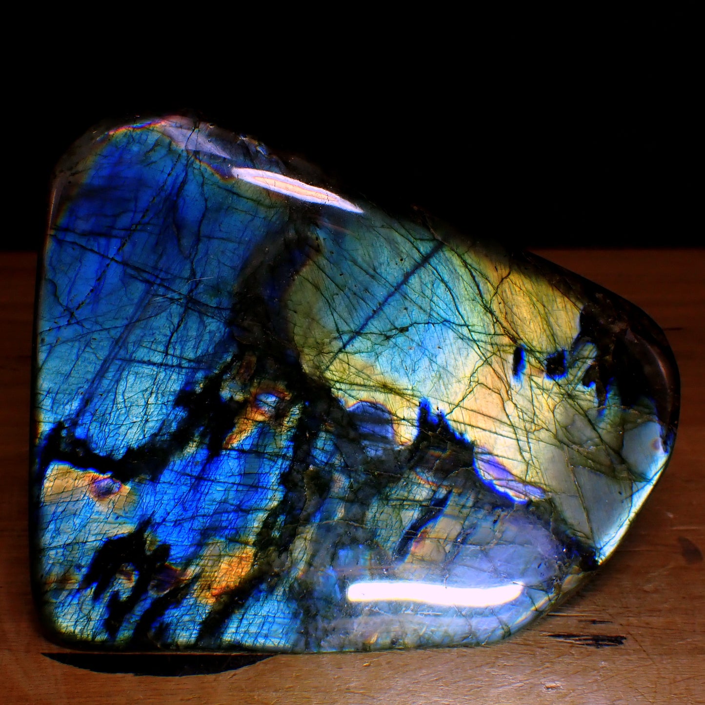 Große Labradorit Freiform - 4748,49g - 220 x 185 x 720mm