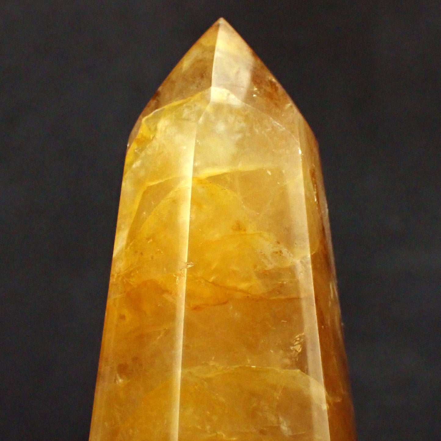 Golden Healer Quarz Obelisk - 540,45g - 151 x 63 x 52mm