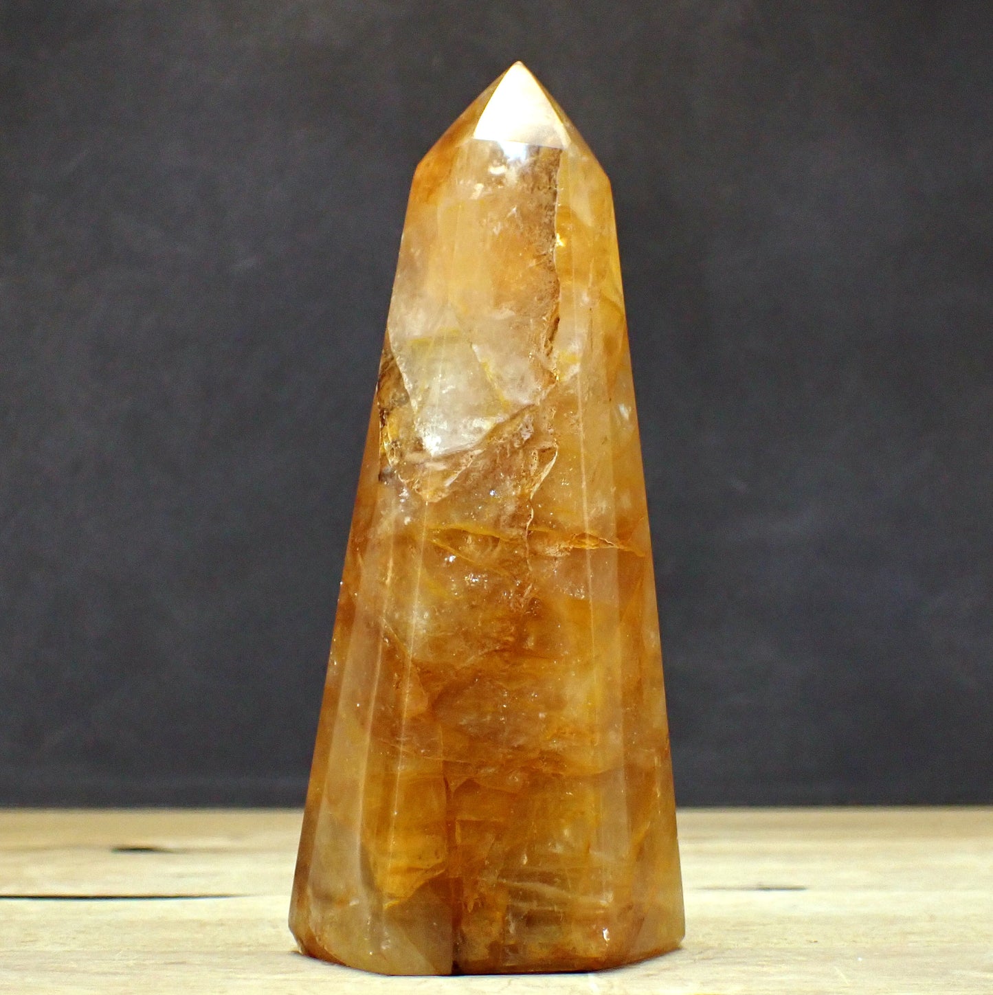 Golden Healer Quarz Obelisk - 540,45g - 151 x 63 x 52mm