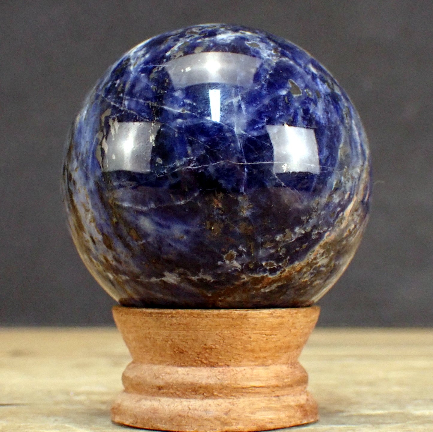 Sodalith Kugel – 373,51g – 65mm