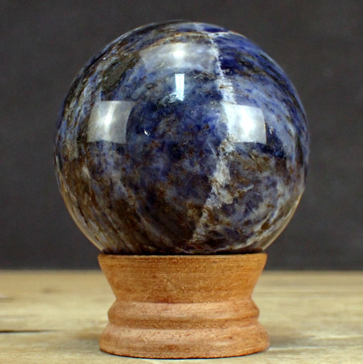 Sodalith Kugel – 373,51g – 65mm