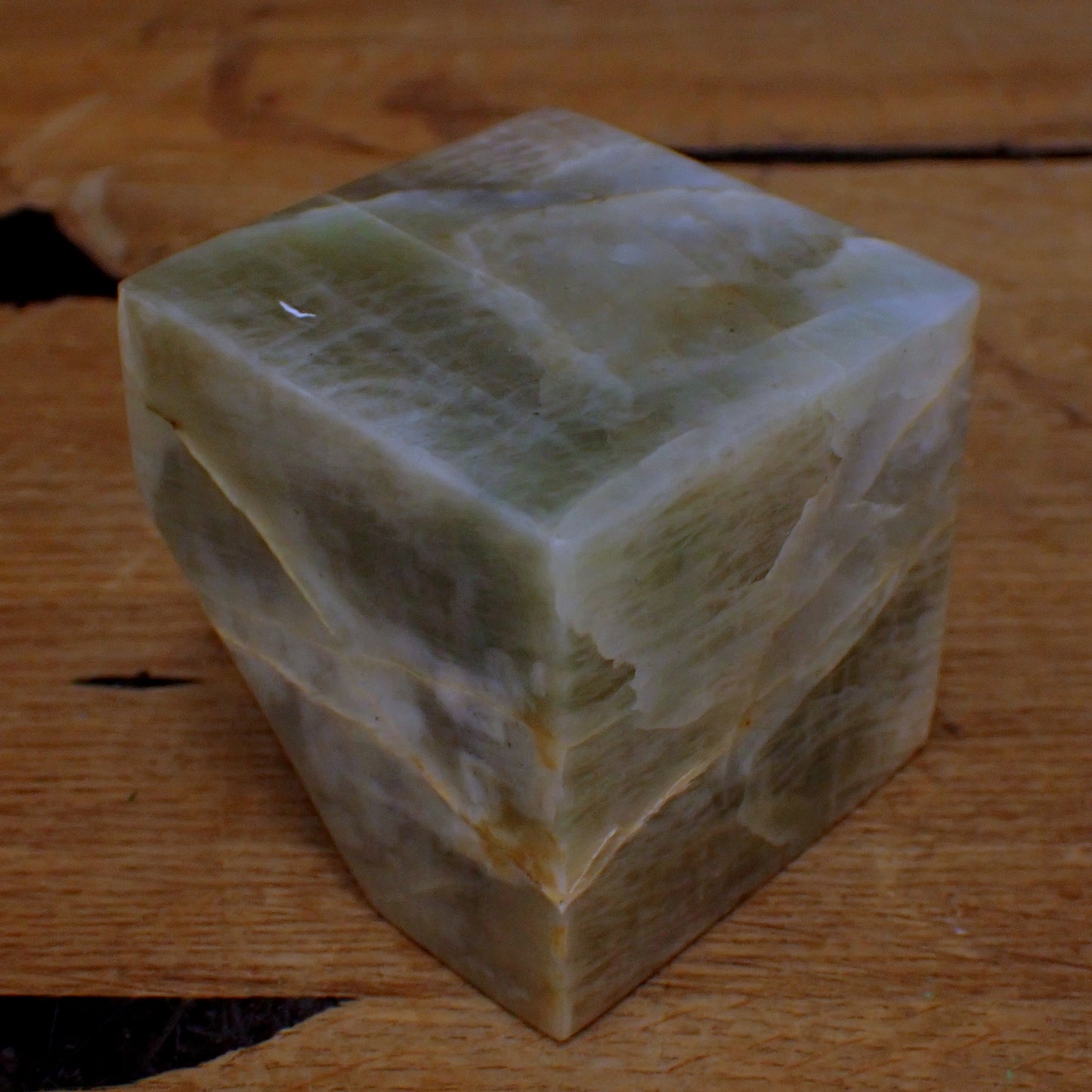 Garnierit (Grüner Mondstein) Würfel - 415,52g - 55 x 55 x 55mm